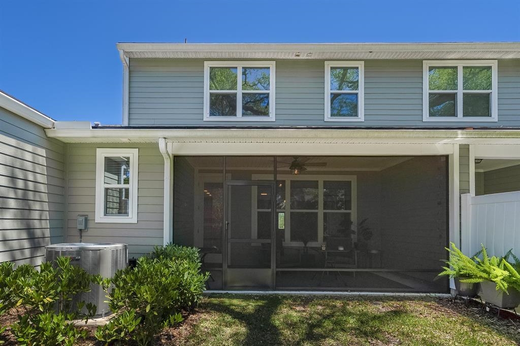 Image 36 of 55 For 169 Leeward Island Dr