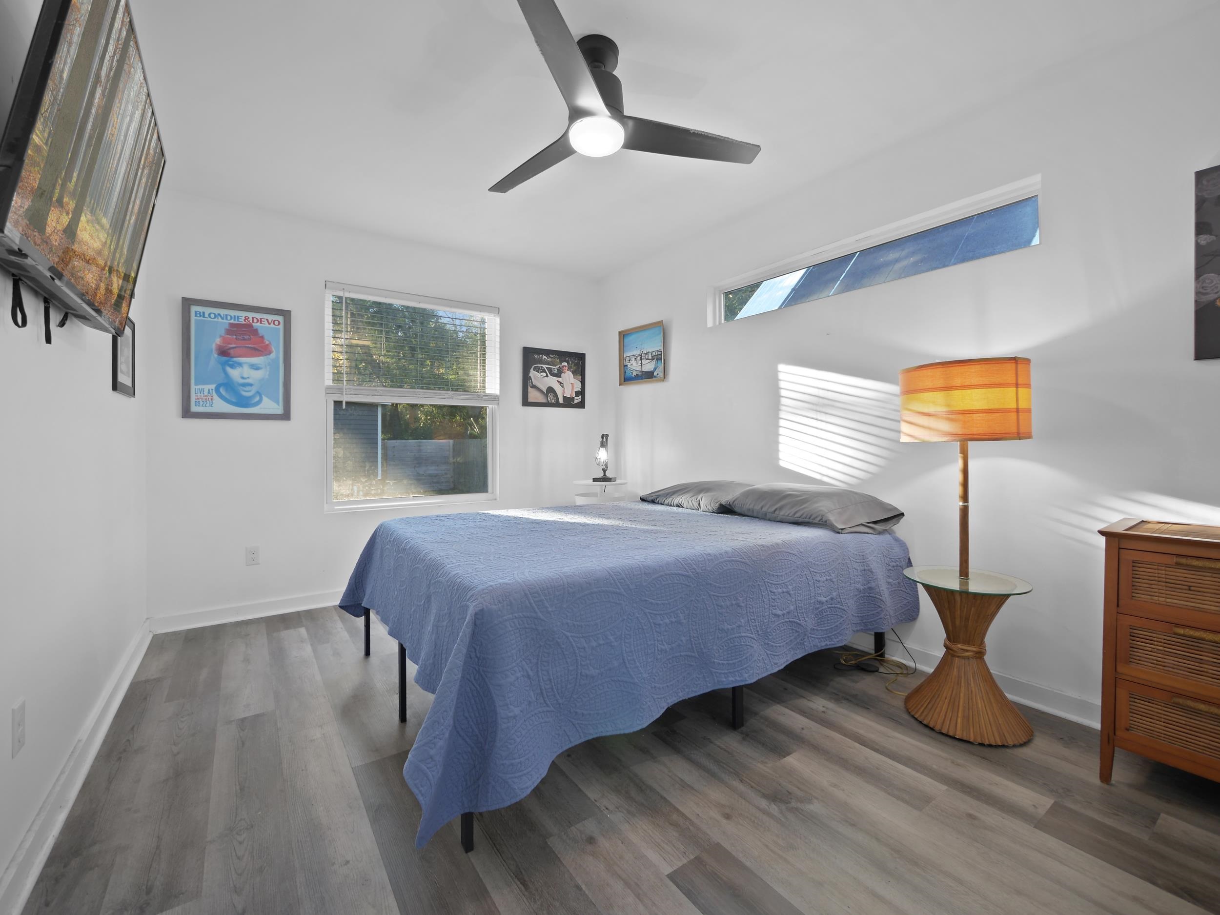 Image 20 of 40 For 50 Florida Ave + Guest House