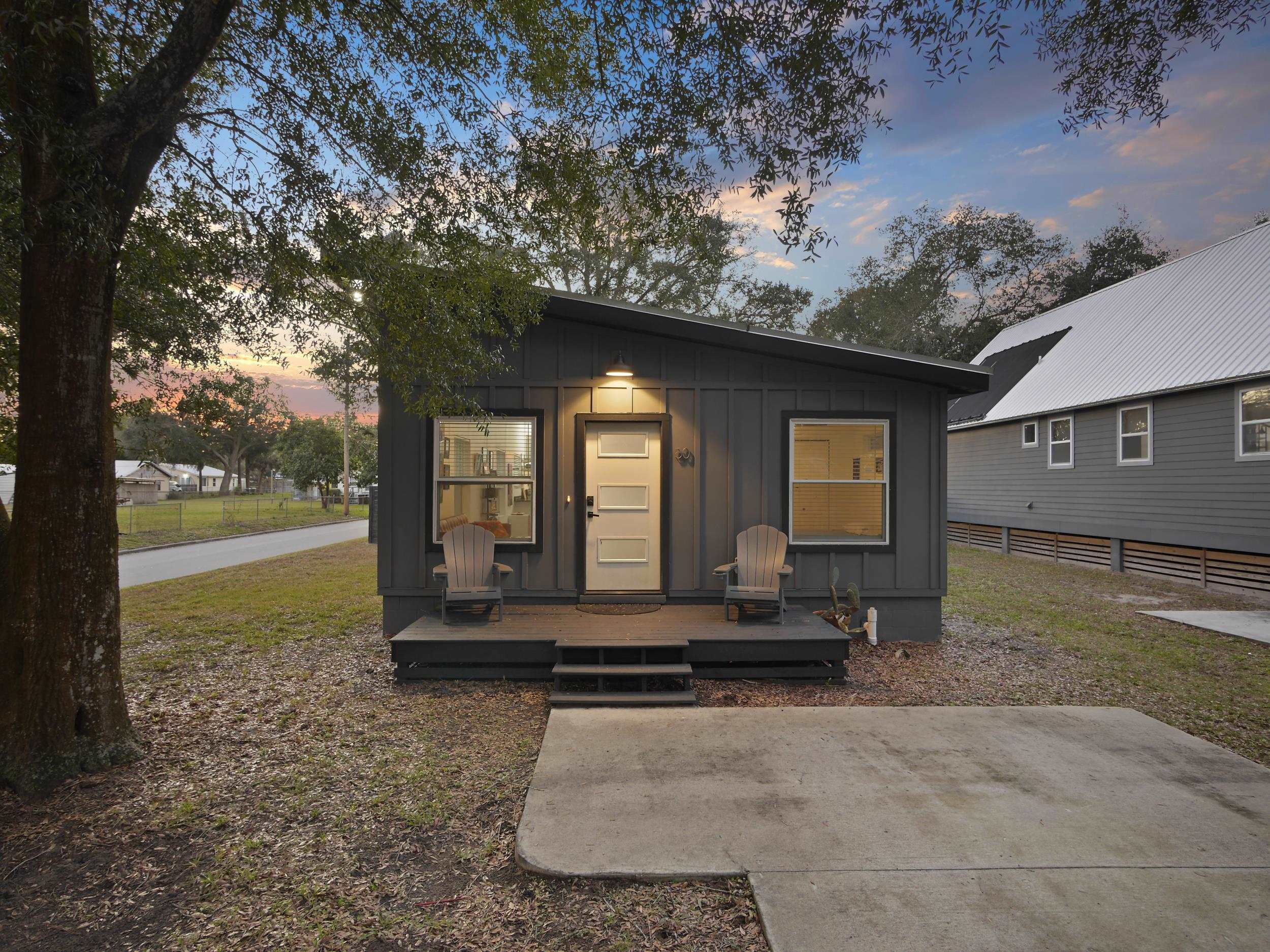 Image 28 of 40 For 50 Florida Ave + Guest House
