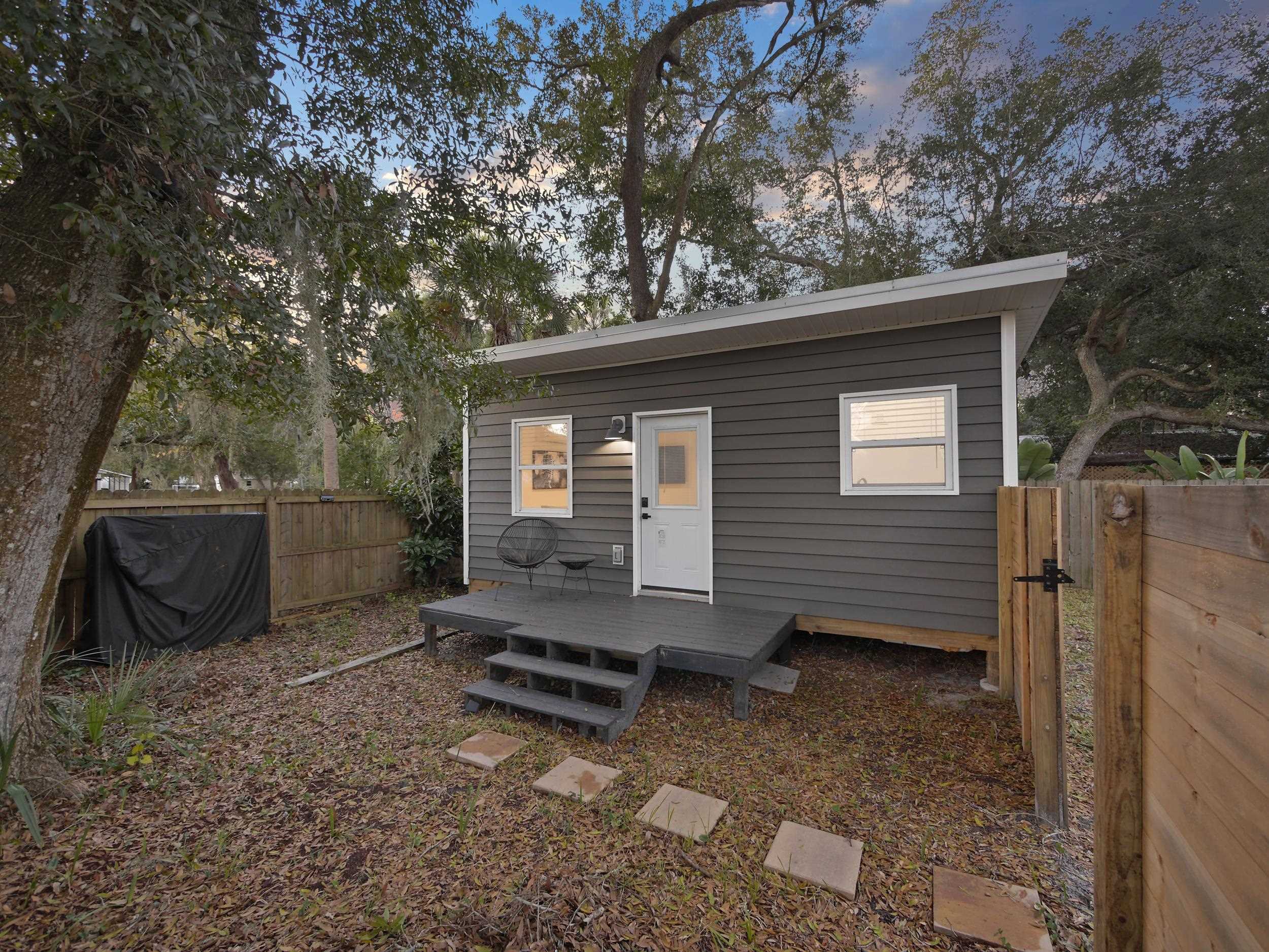 Image 31 of 40 For 50 Florida Ave + Guest House