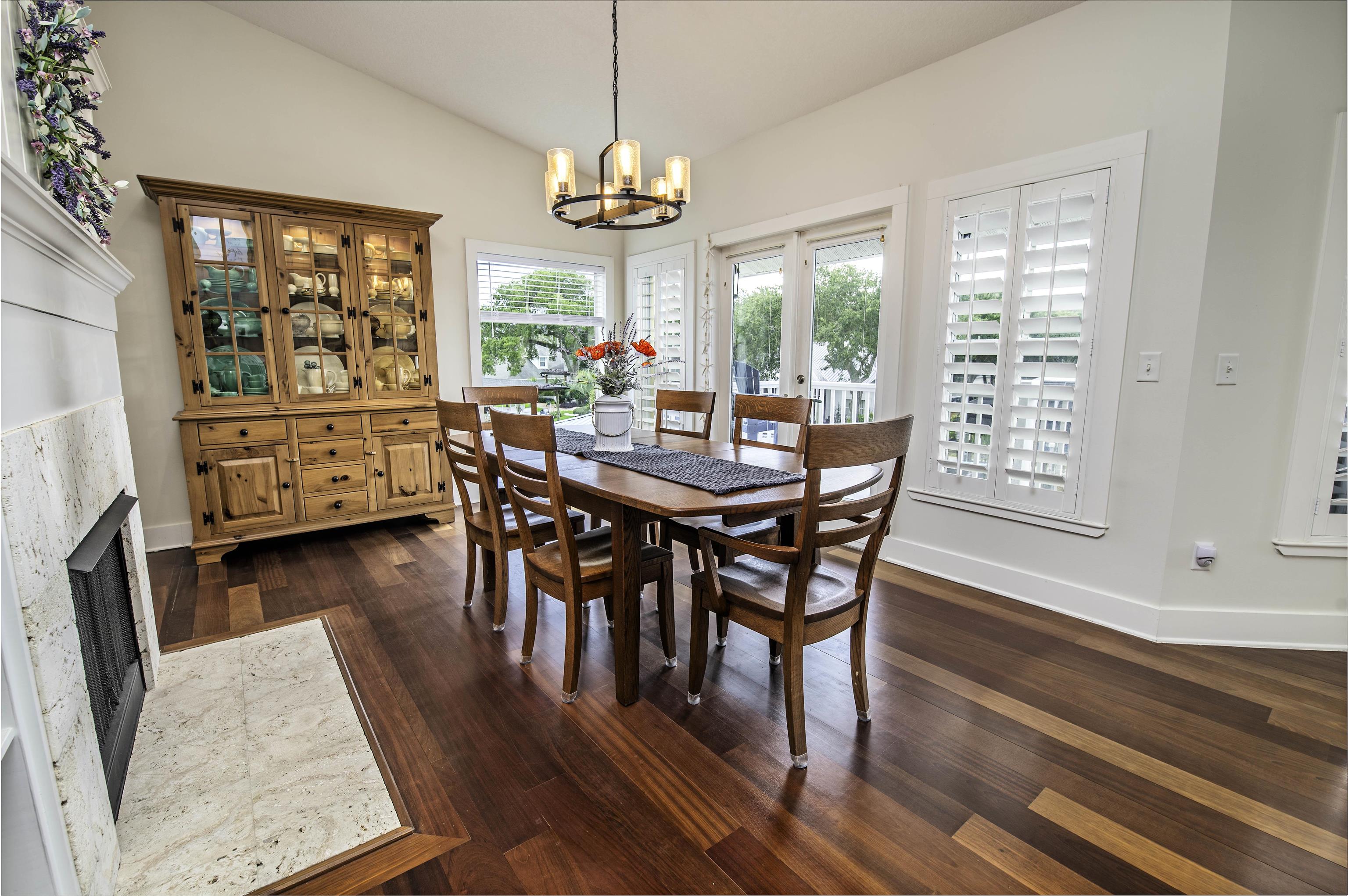 Image 12 of 47 For 312 Amelia Court