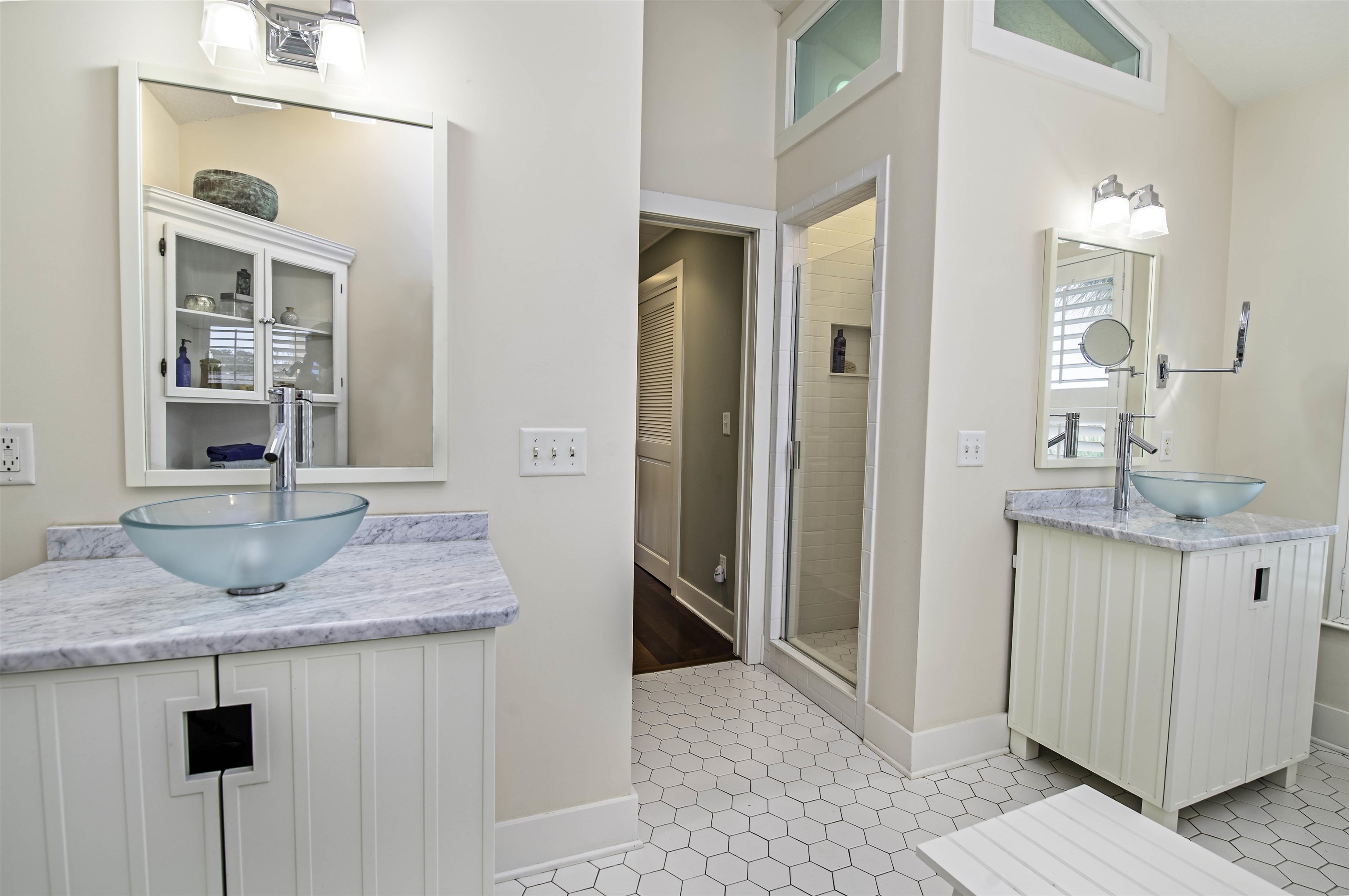 Image 25 of 47 For 312 Amelia Court