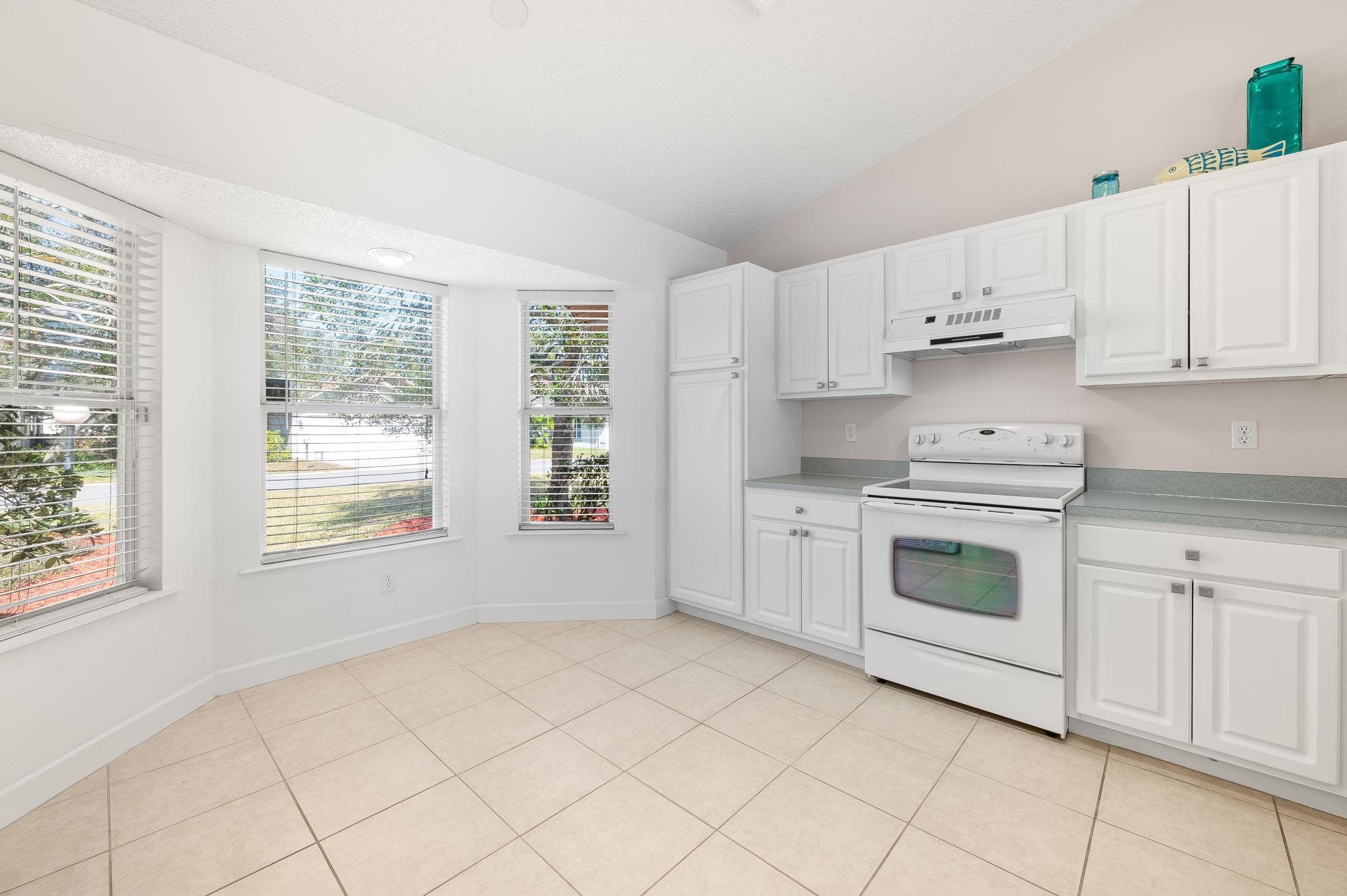 Image 18 of 53 For 613 Nautical Way