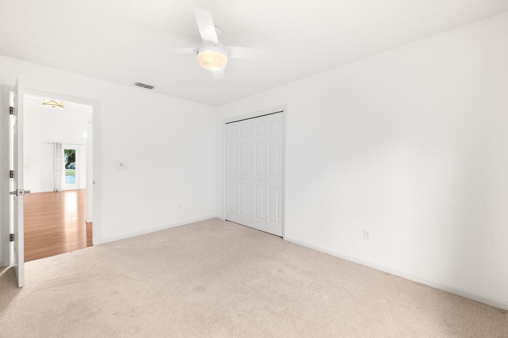 Image 29 of 53 For 613 Nautical Way