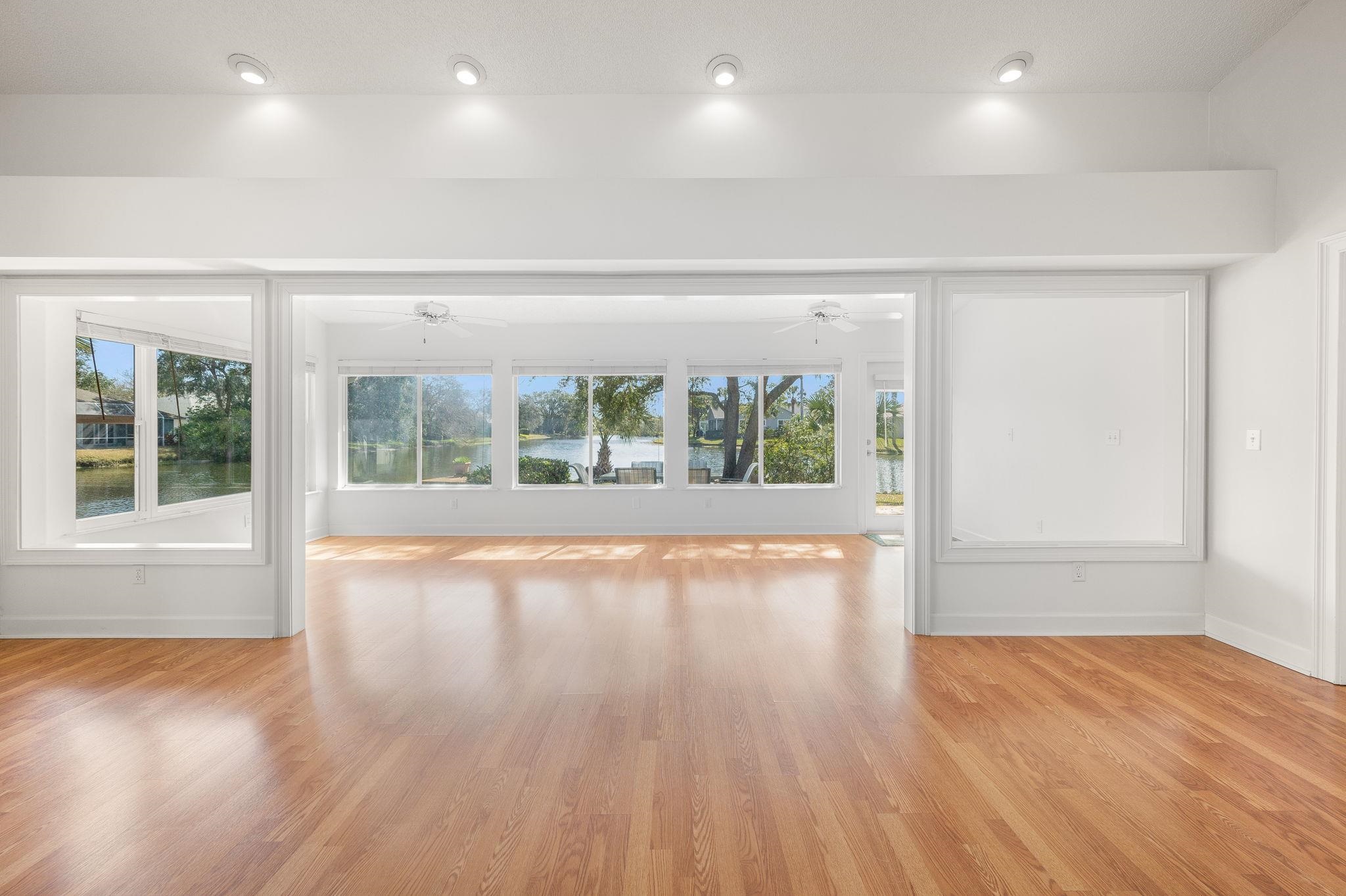 Image 33 of 53 For 613 Nautical Way
