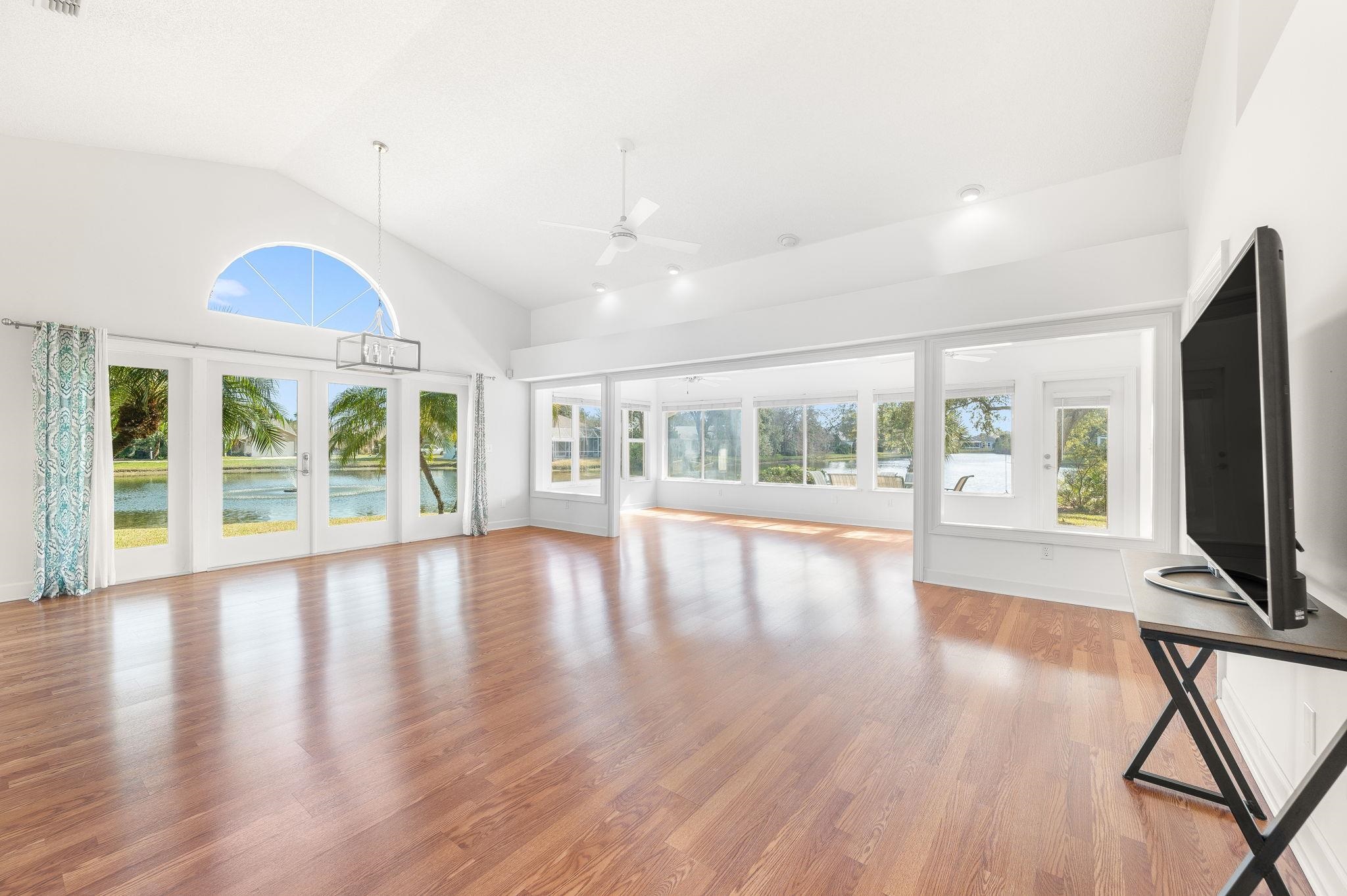 Image 6 of 53 For 613 Nautical Way