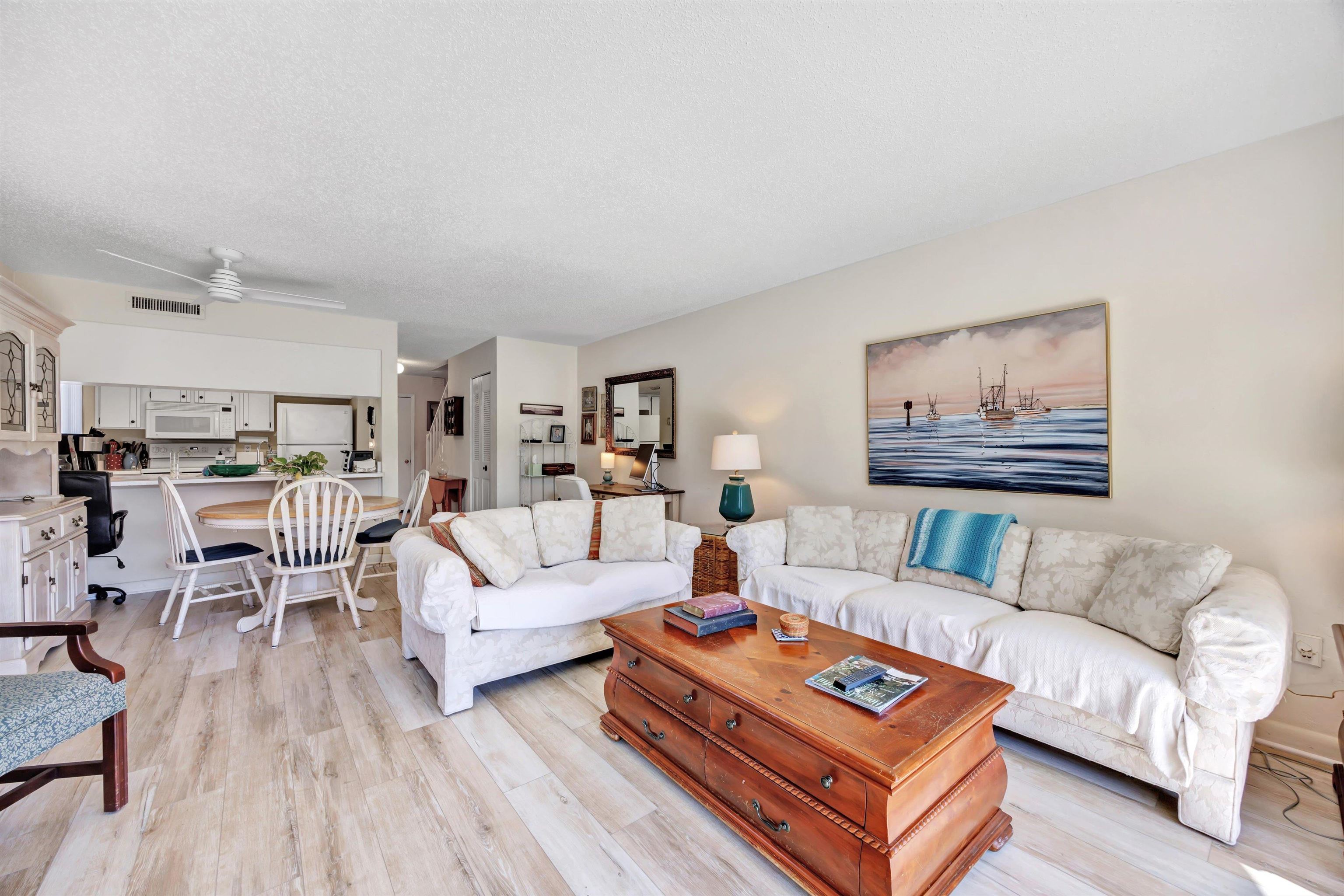 Image 4 of 25 For 826 A1a Beach Blvd  46