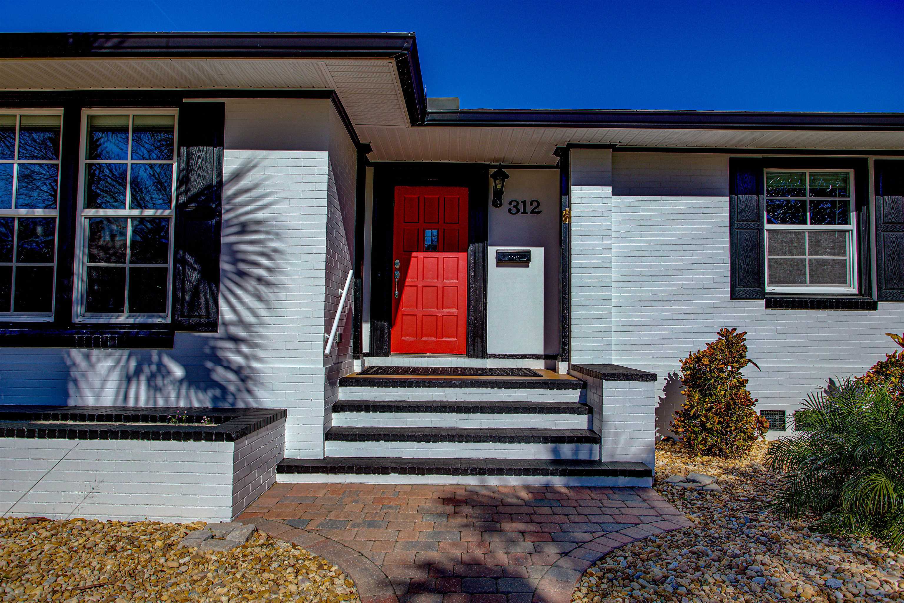 Image 47 of 59 For 312 Minorca Avenue