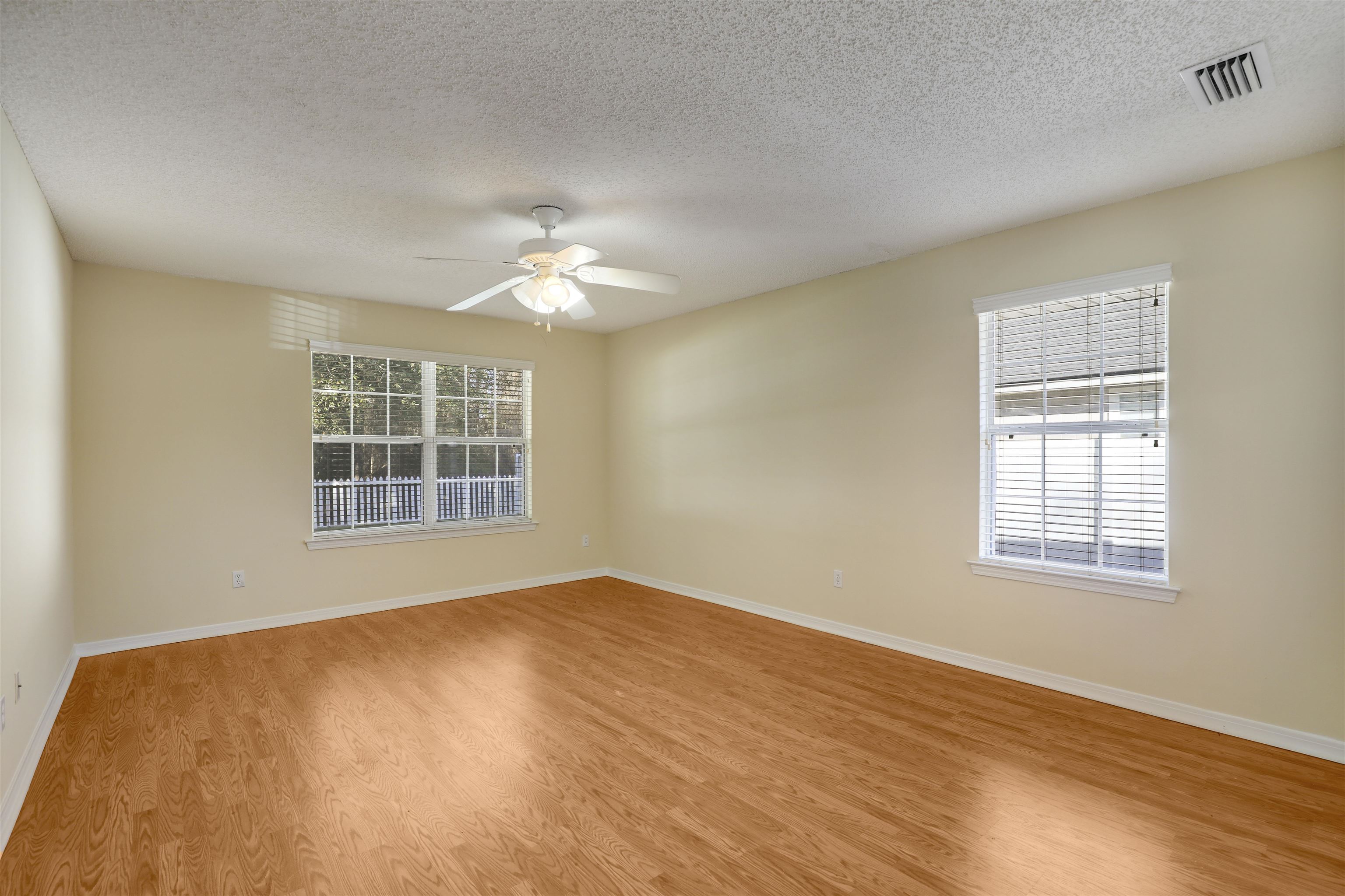 Image 4 of 49 For 3061 Silverado Cir