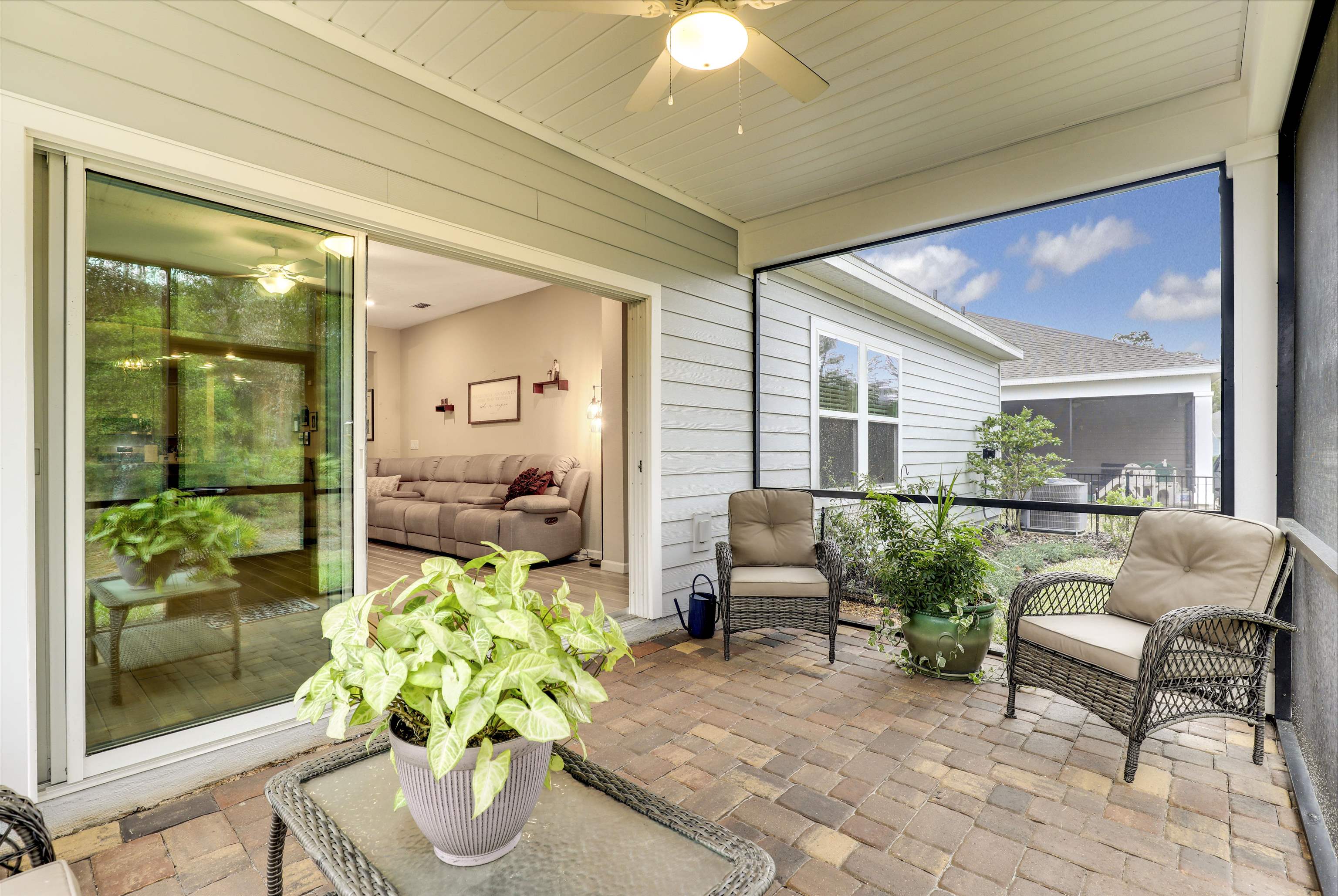 Image 40 of 61 For 384 Gan Way  