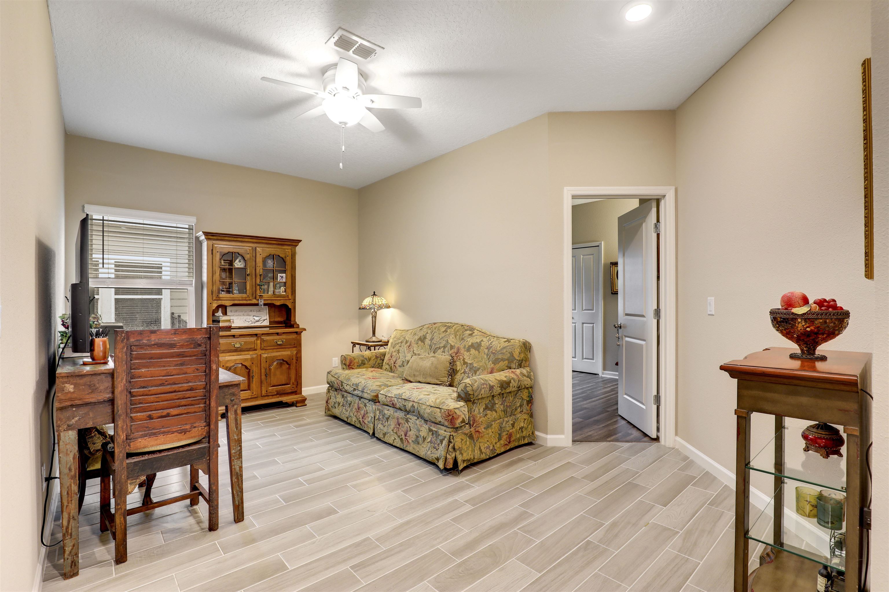 Image 6 of 61 For 384 Gan Way  