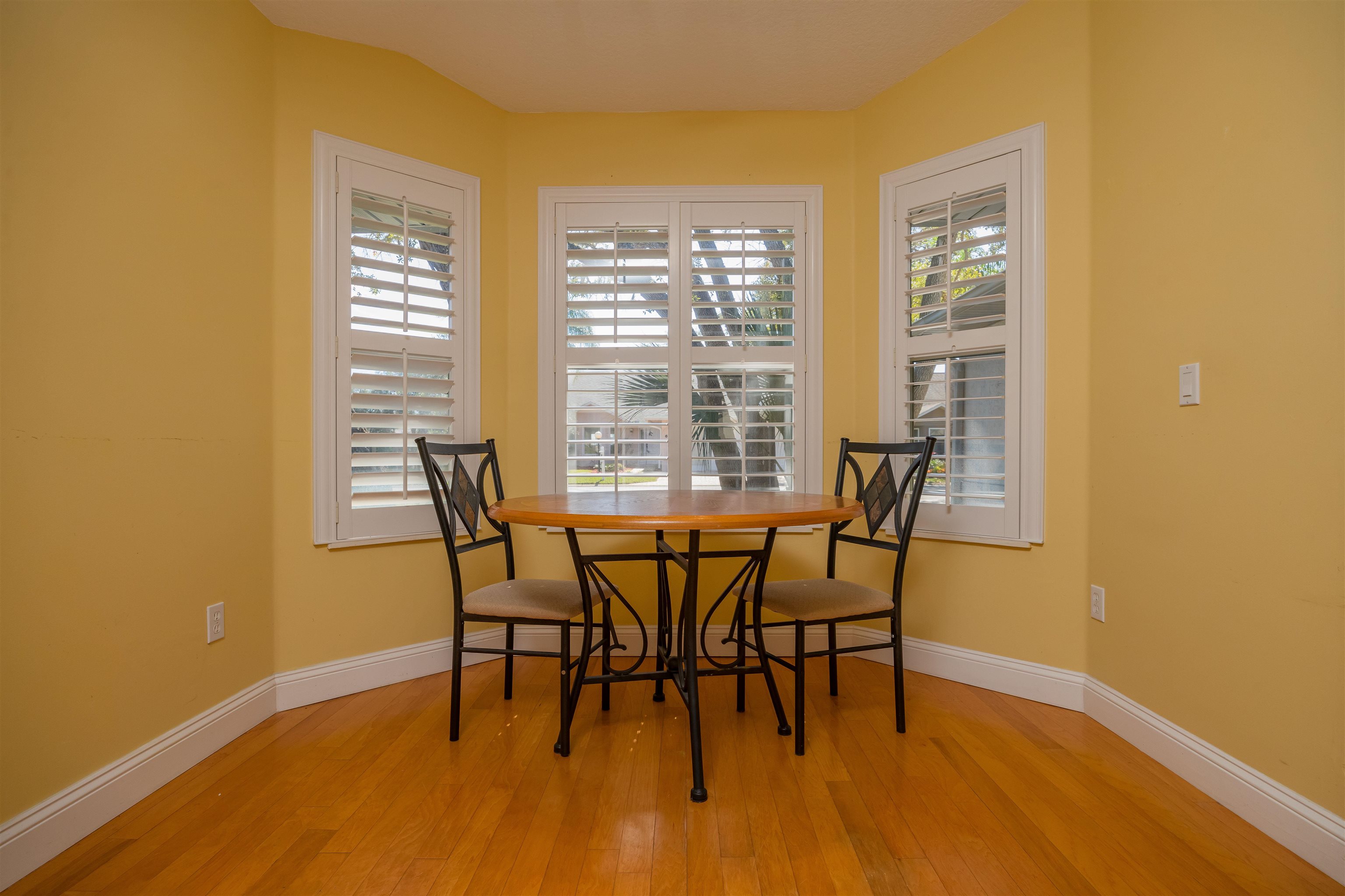 Image 14 of 49 For 612 Nautical Way