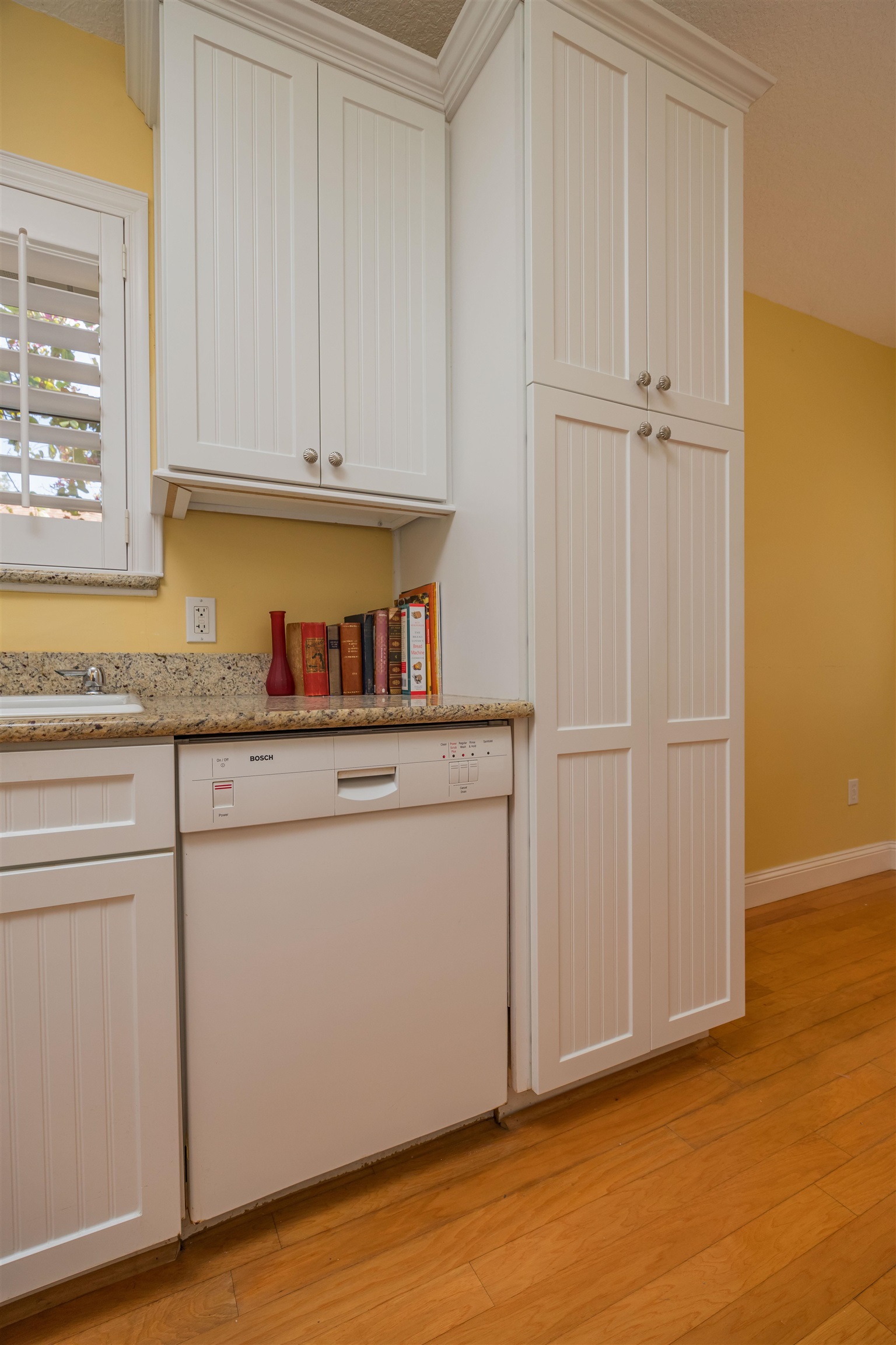 Image 15 of 49 For 612 Nautical Way