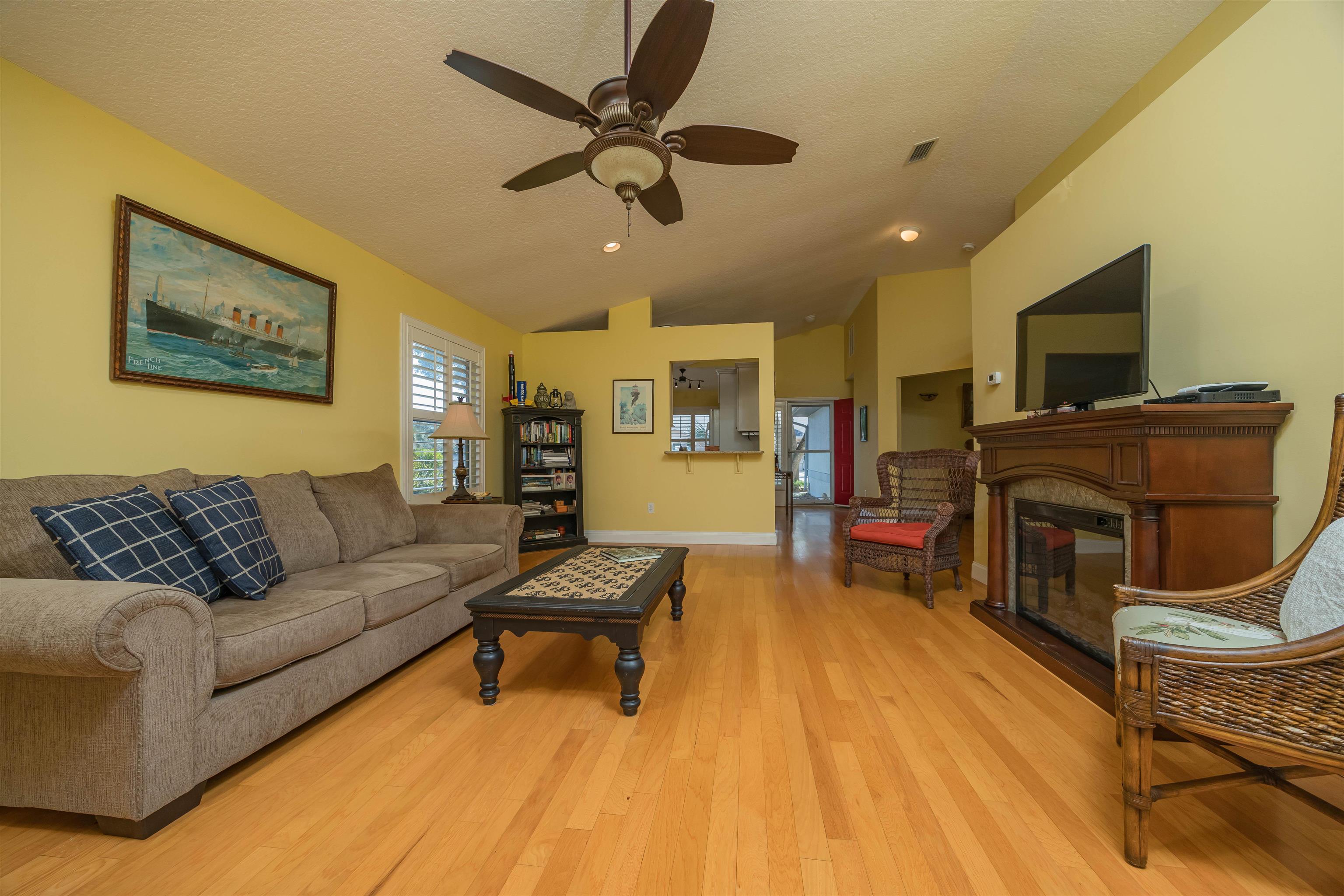 Image 18 of 49 For 612 Nautical Way