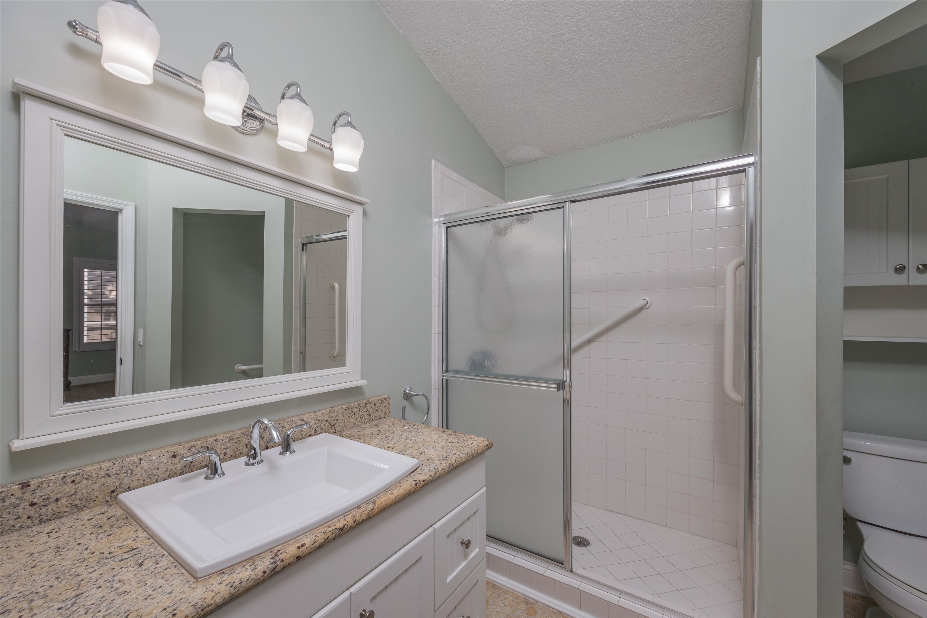 Image 31 of 49 For 612 Nautical Way