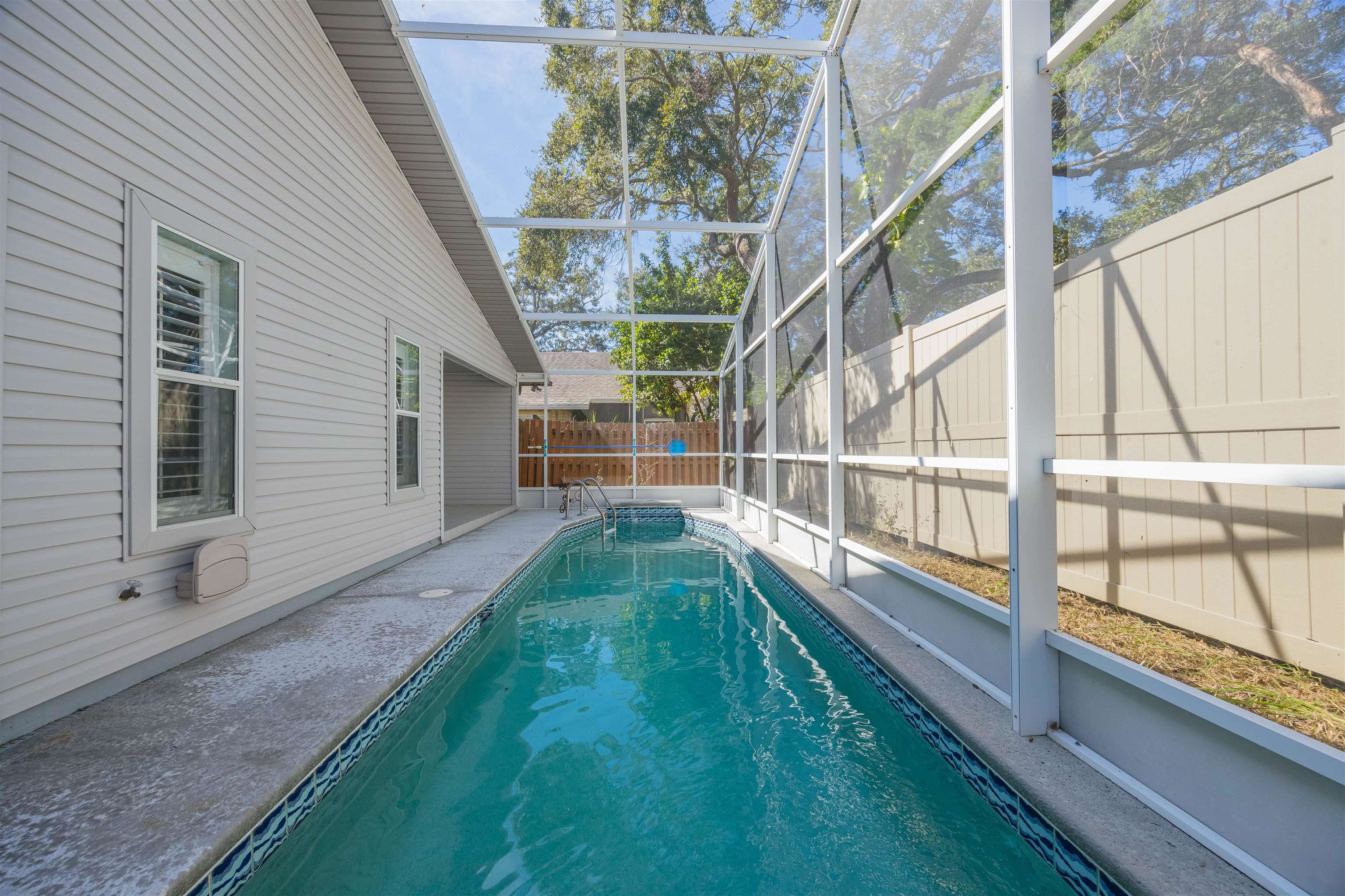 Image 33 of 49 For 612 Nautical Way