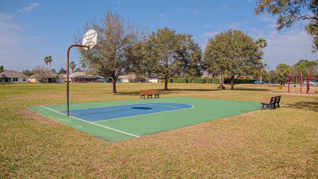 Image 45 of 49 For 612 Nautical Way