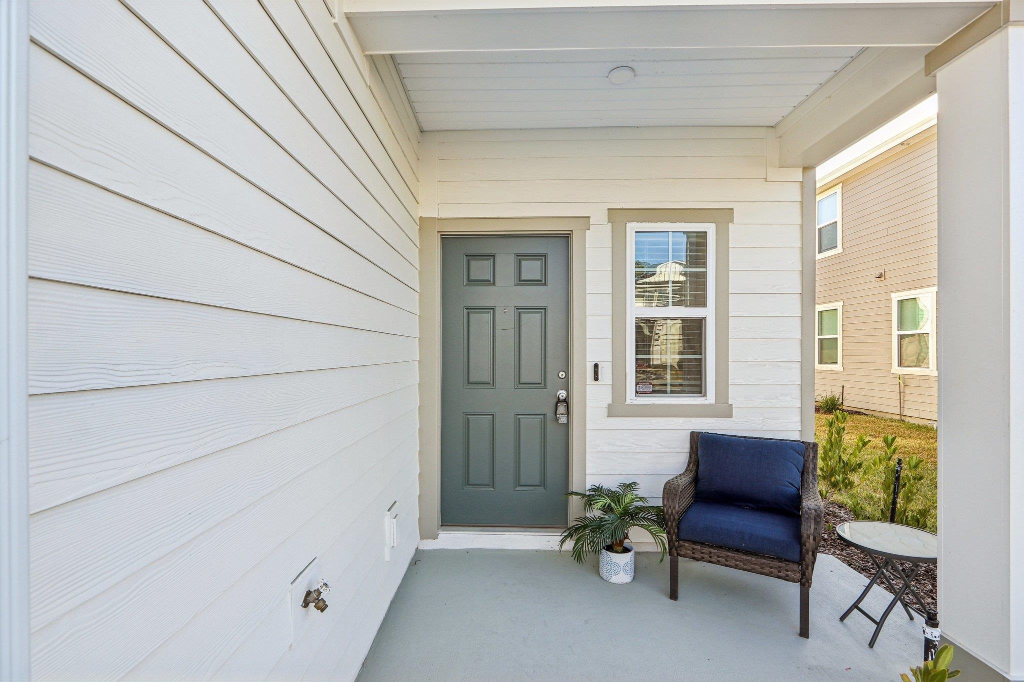 Image 4 of 46 For 72 Beach Palm Ct