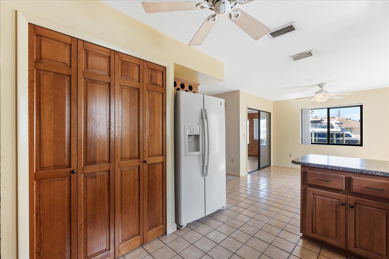 Image 15 of 52 For 148 Lantana Ave