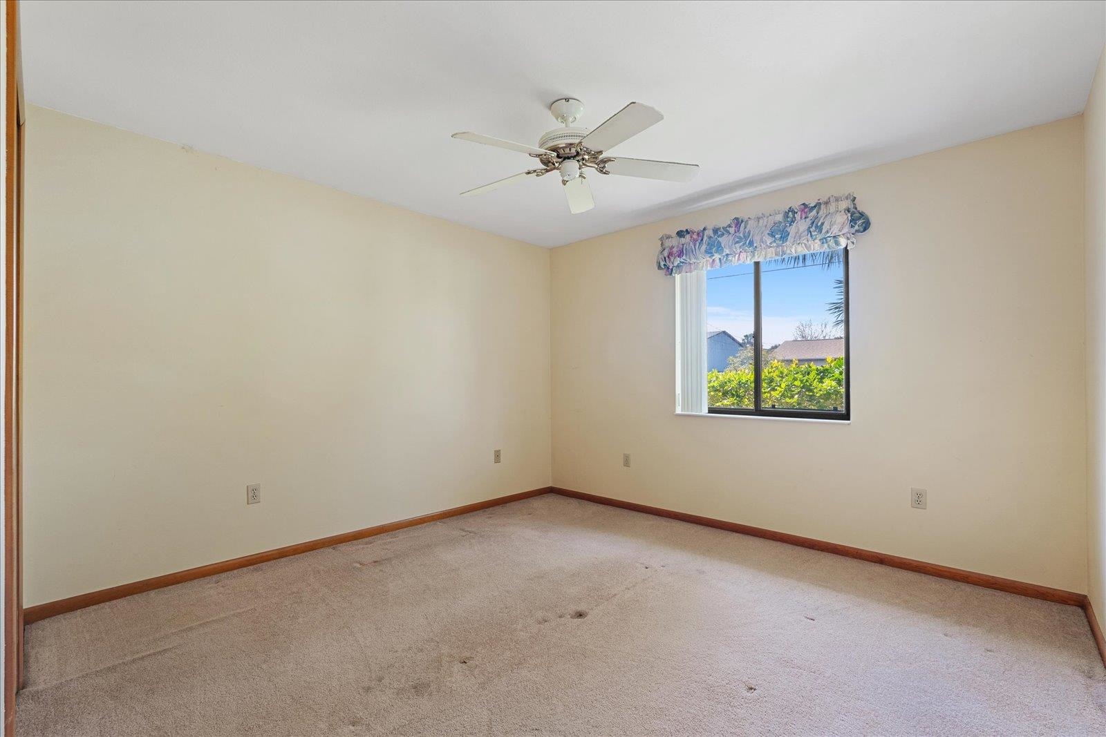 Image 24 of 52 For 148 Lantana Ave