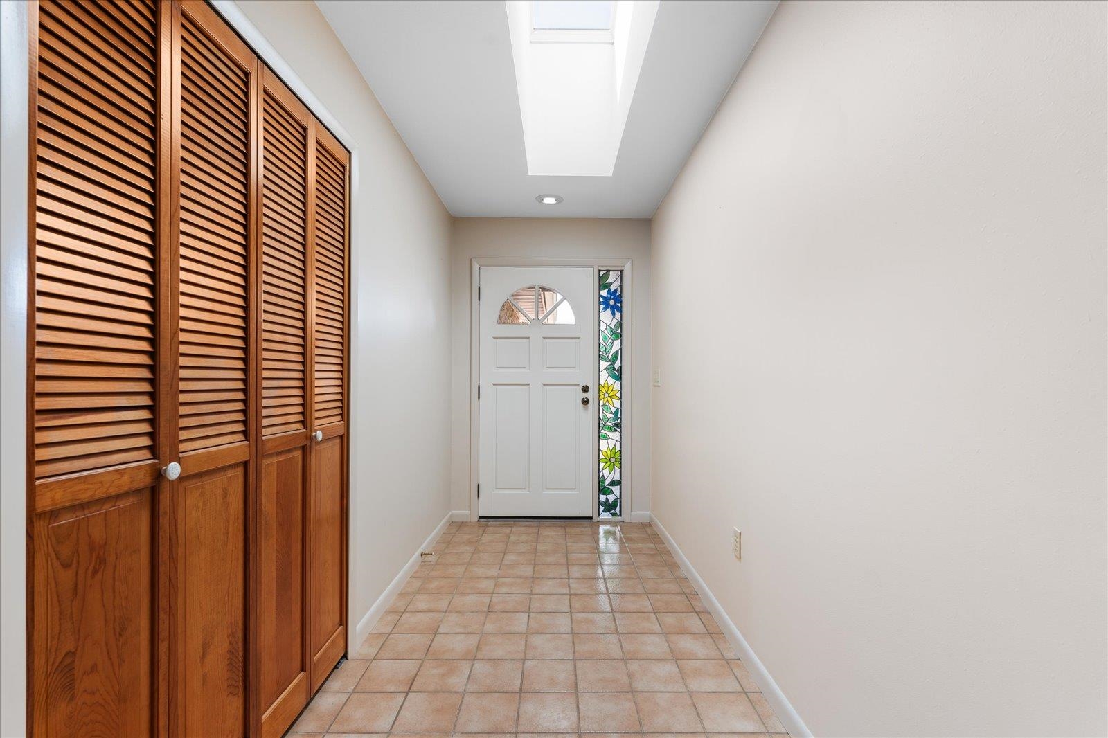 Image 3 of 52 For 148 Lantana Ave