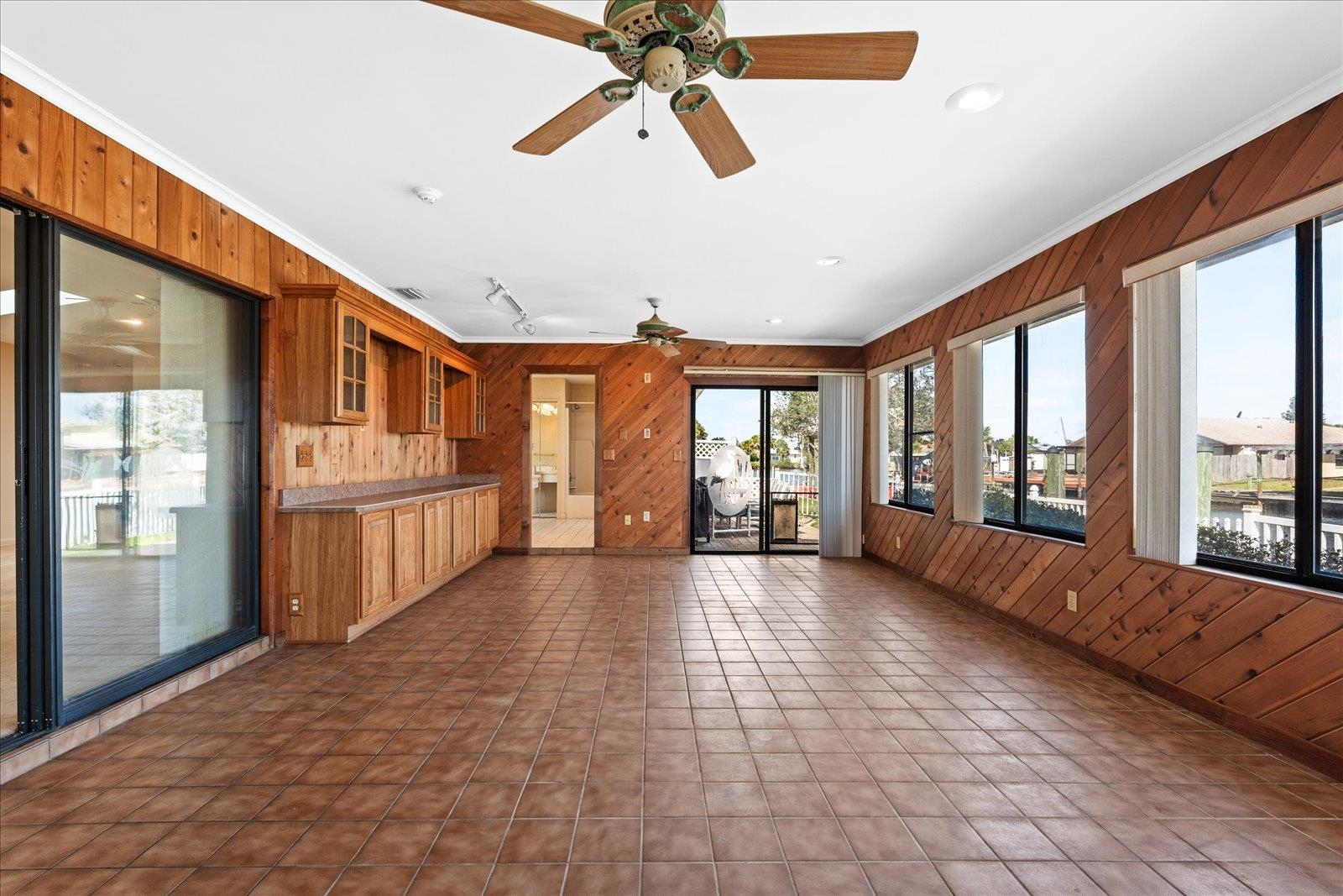 Image 31 of 52 For 148 Lantana Ave