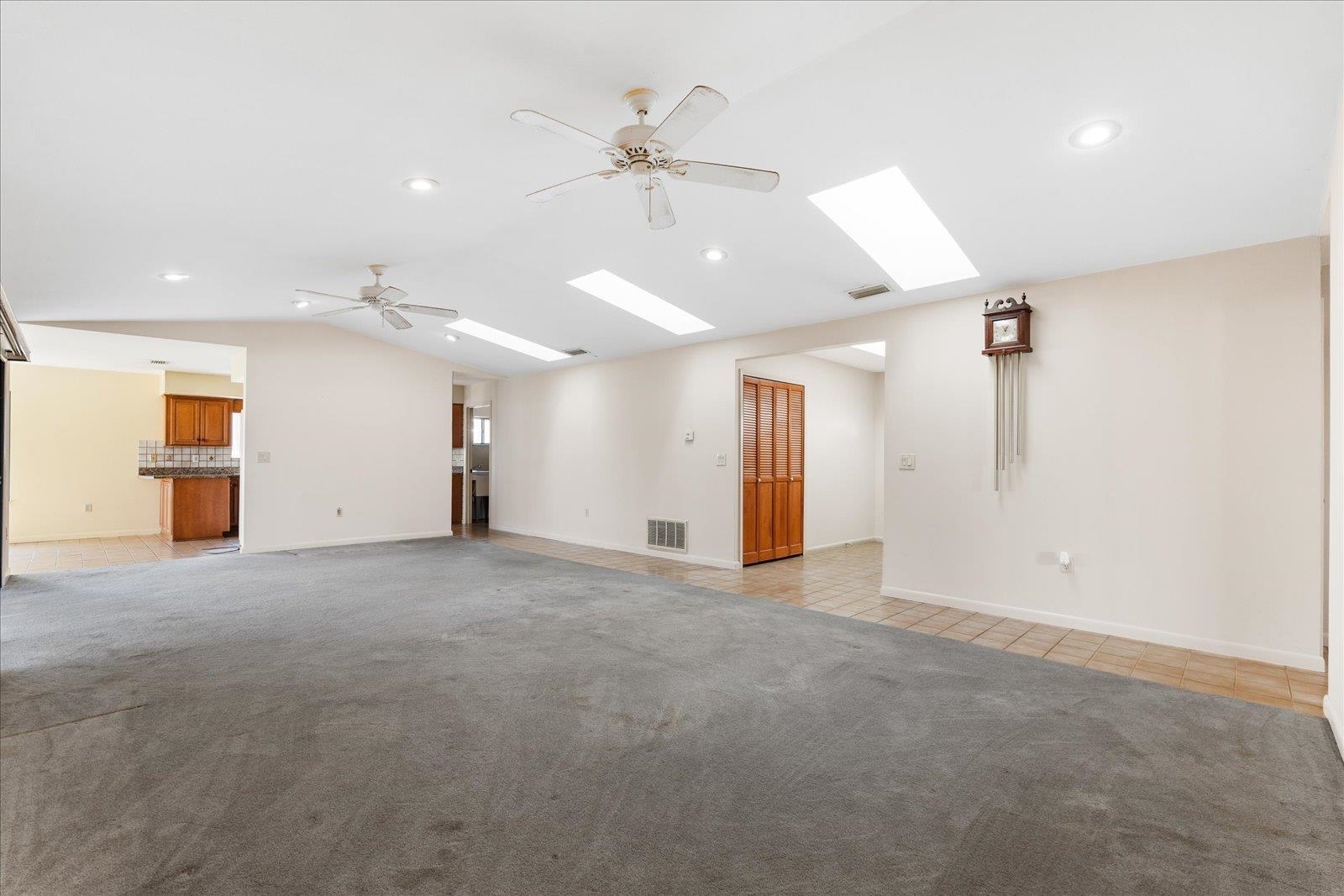 Image 7 of 52 For 148 Lantana Ave