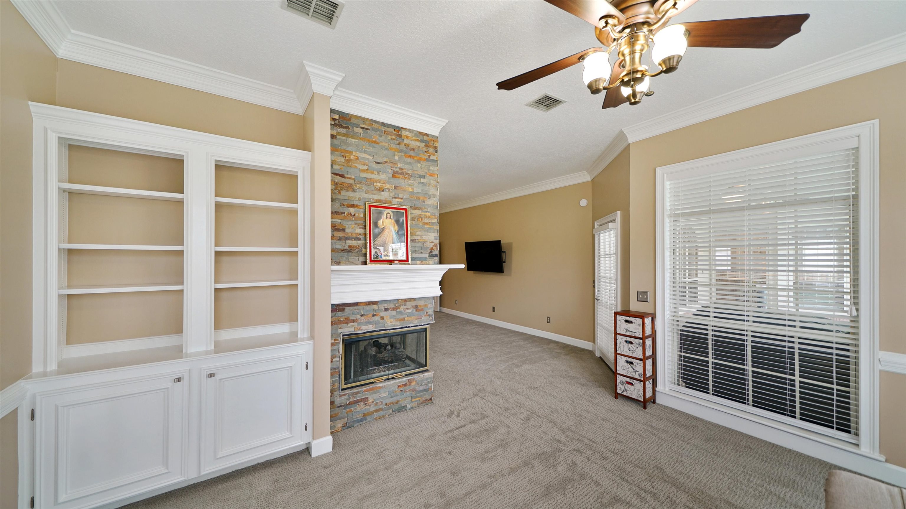 Image 24 of 57 For 3728 Mosswood Ct