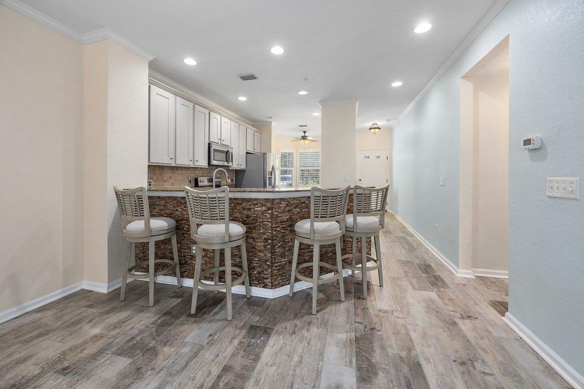 Image 5 of 19 For 115 Pine Hollow Trl E 106