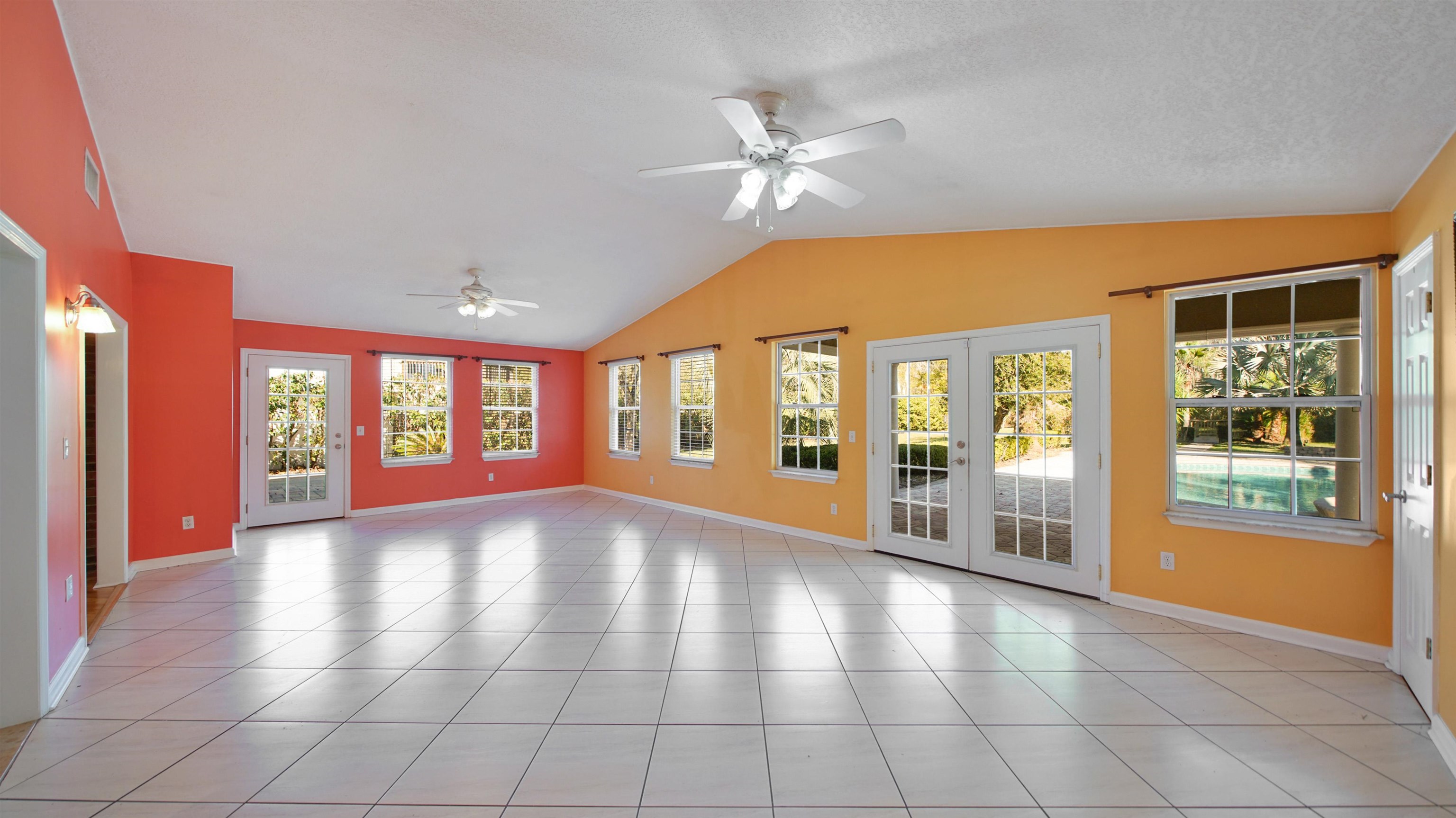 Image 7 of 42 For 12351 Tracy Ann Rd