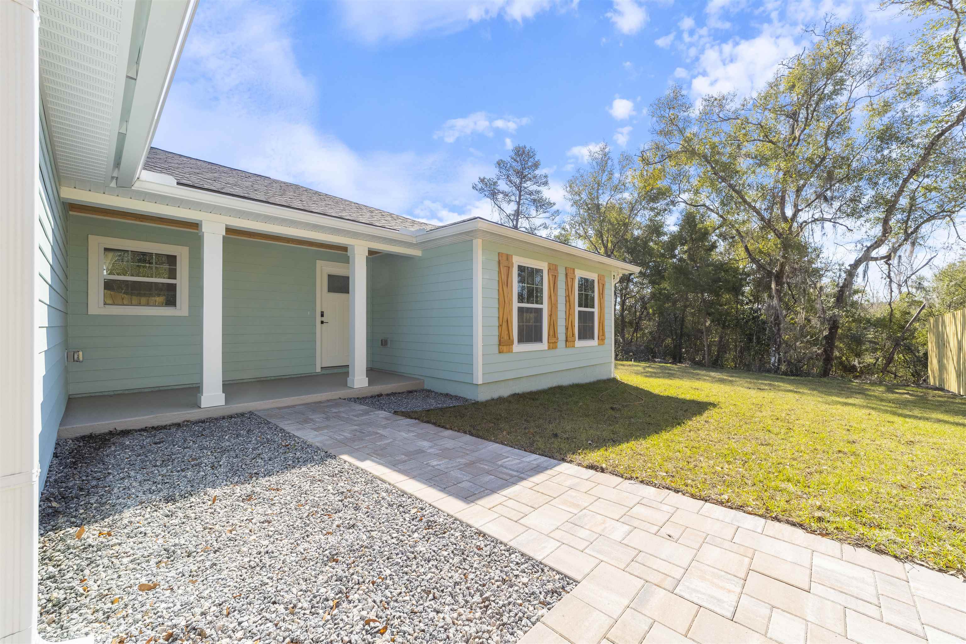 Image 4 of 57 For 3740 Bluff Ln