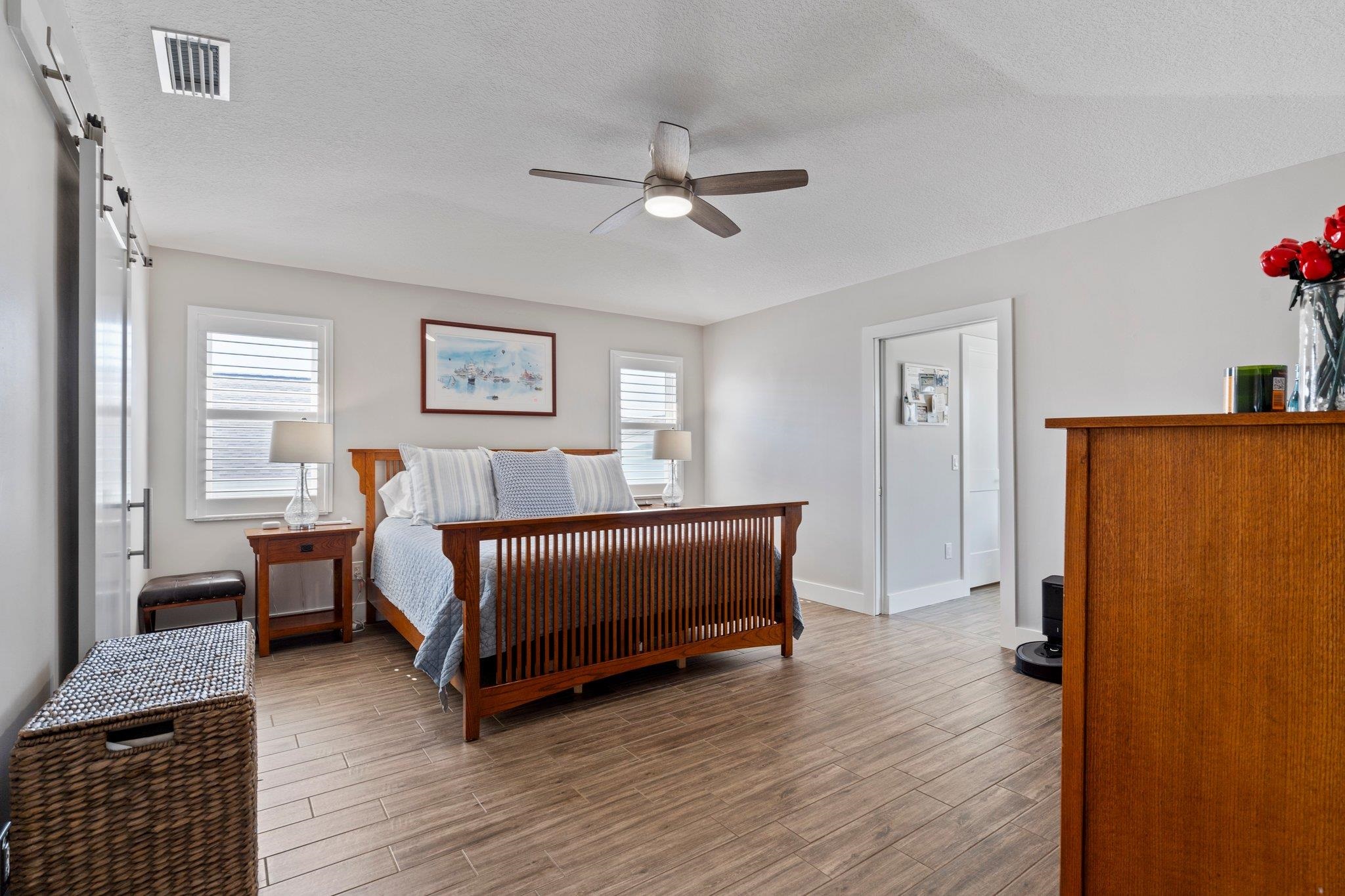 Image 22 of 49 For 5497 Pelican Way