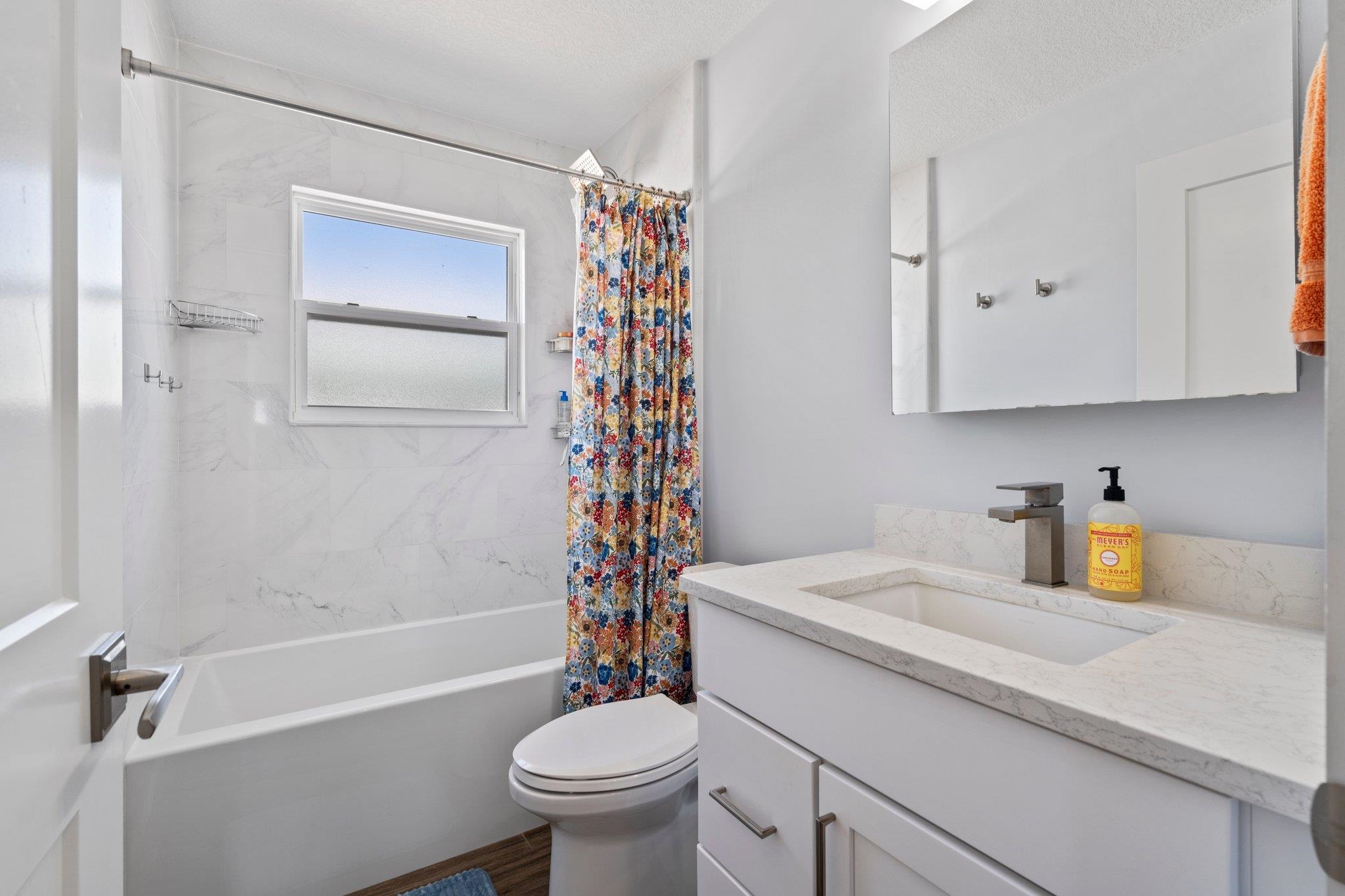 Image 32 of 49 For 5497 Pelican Way