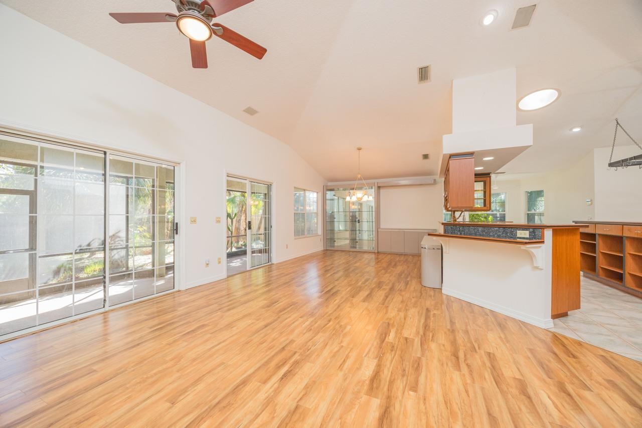 Image 33 of 58 For 34 Ocean Pines Dr