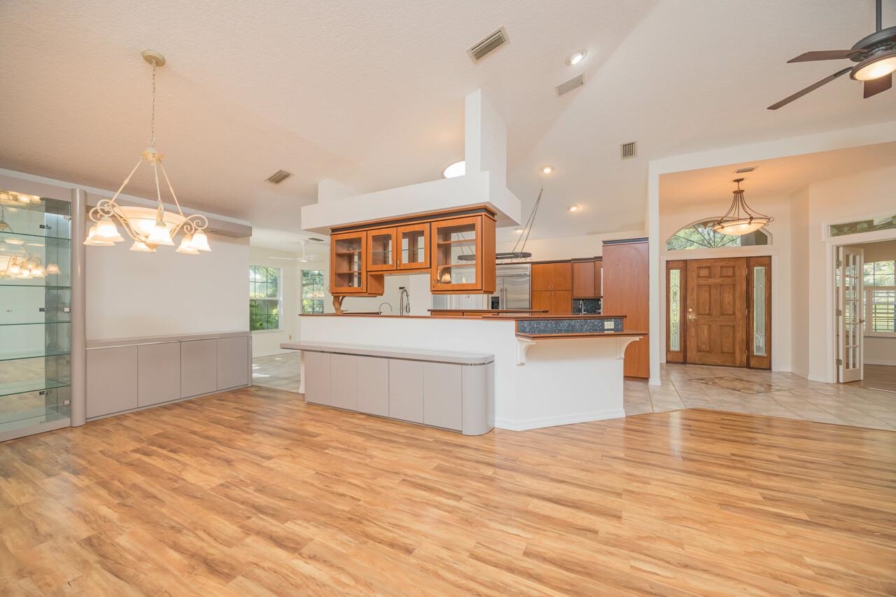 Image 35 of 58 For 34 Ocean Pines Dr