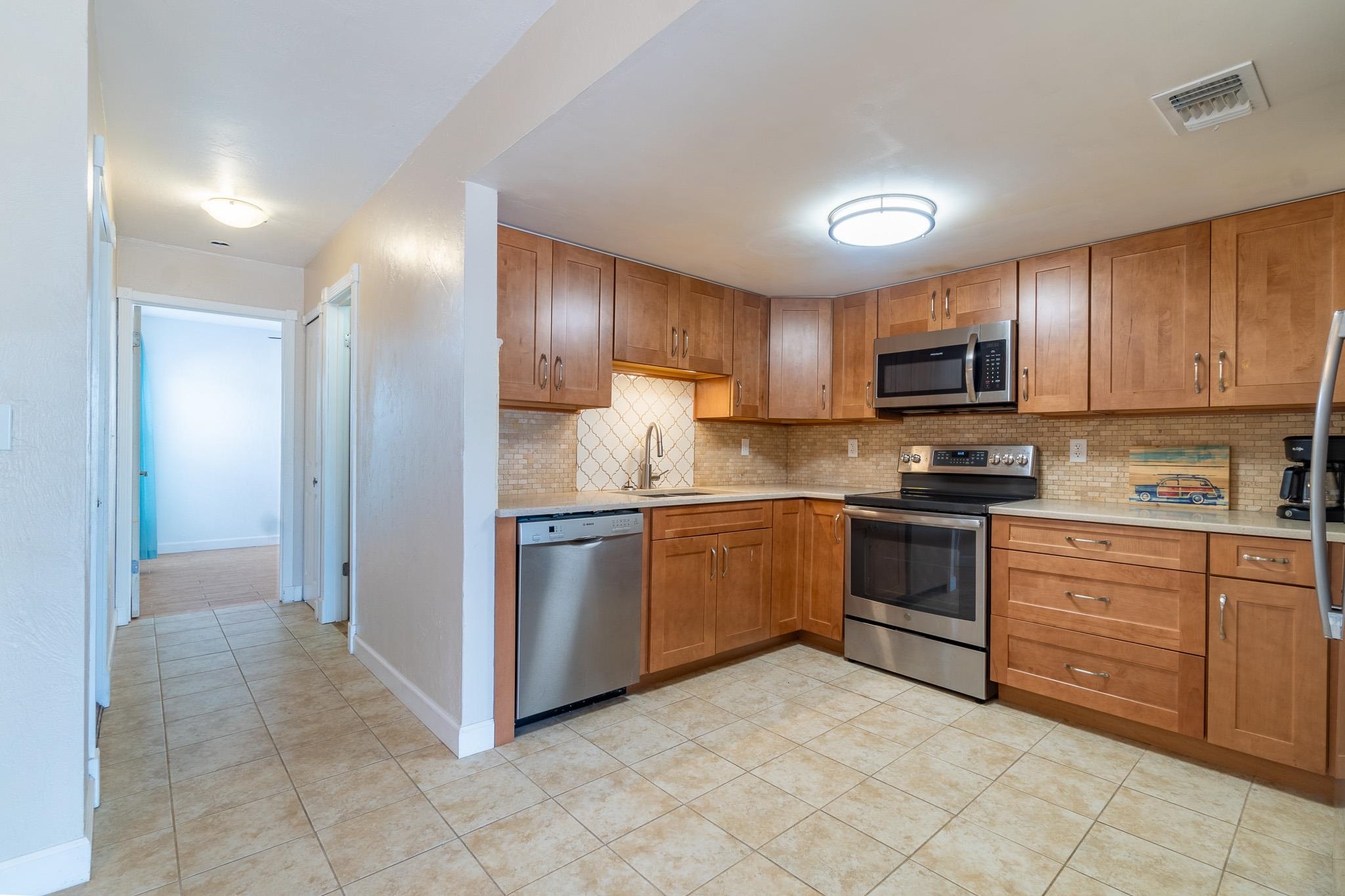 Image 12 of 55 For 4602 Sandcastle Cir