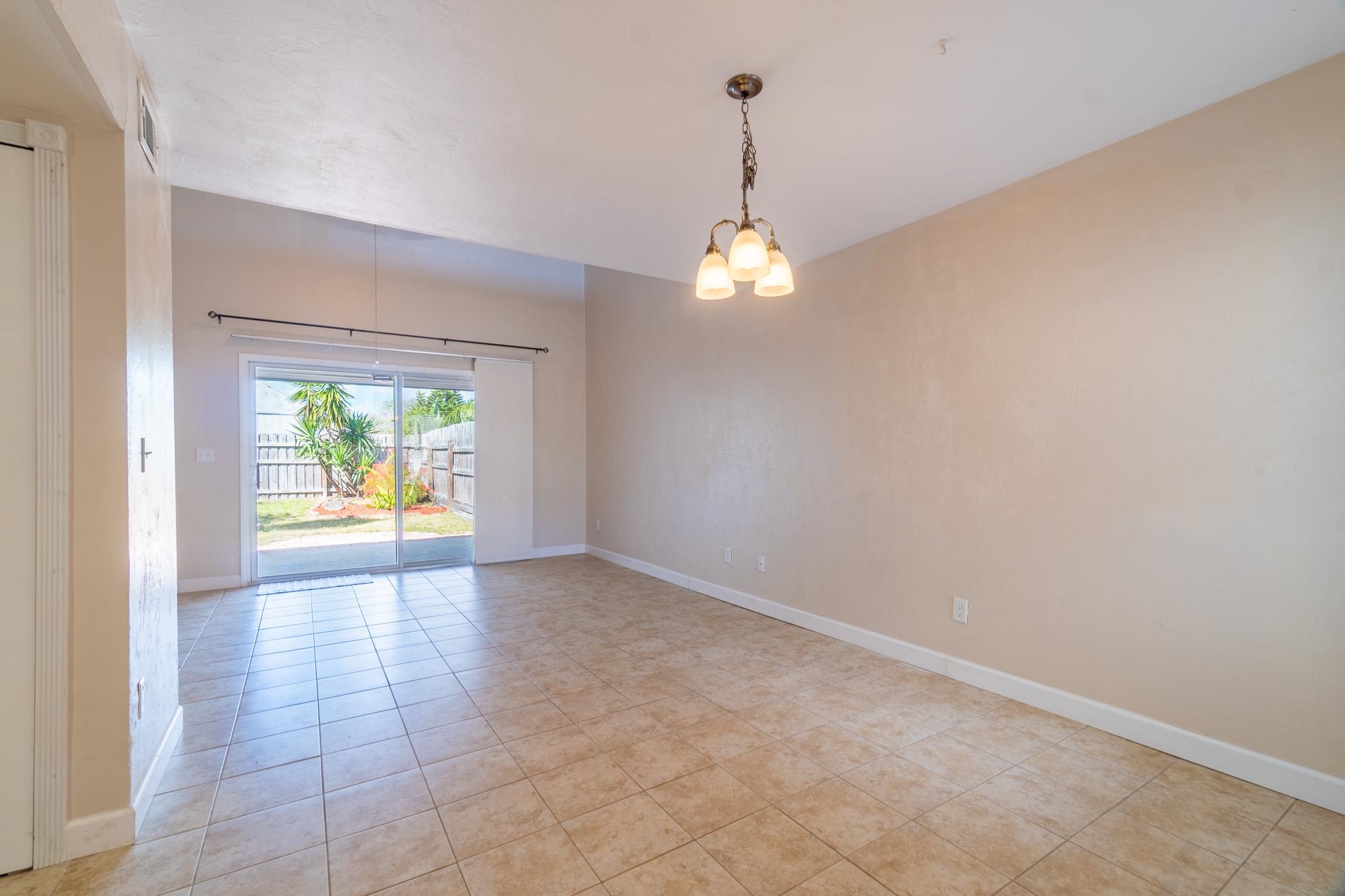 Image 24 of 55 For 4602 Sandcastle Cir