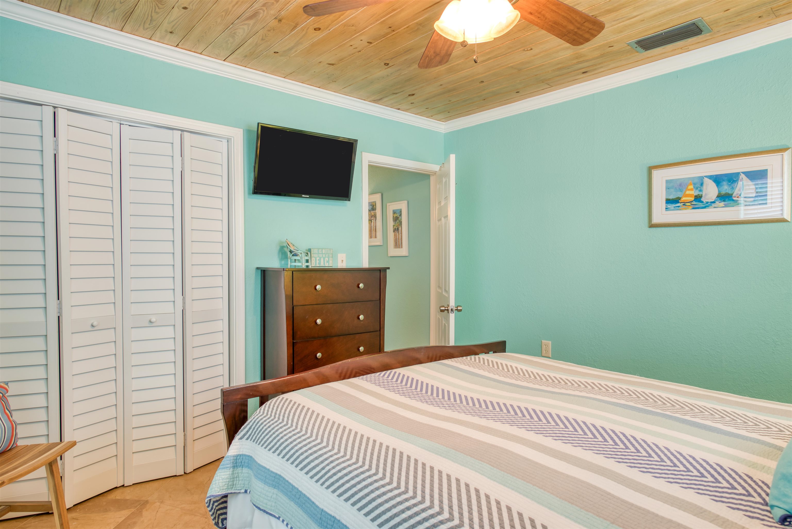 Image 22 of 29 For 5467 1st Street