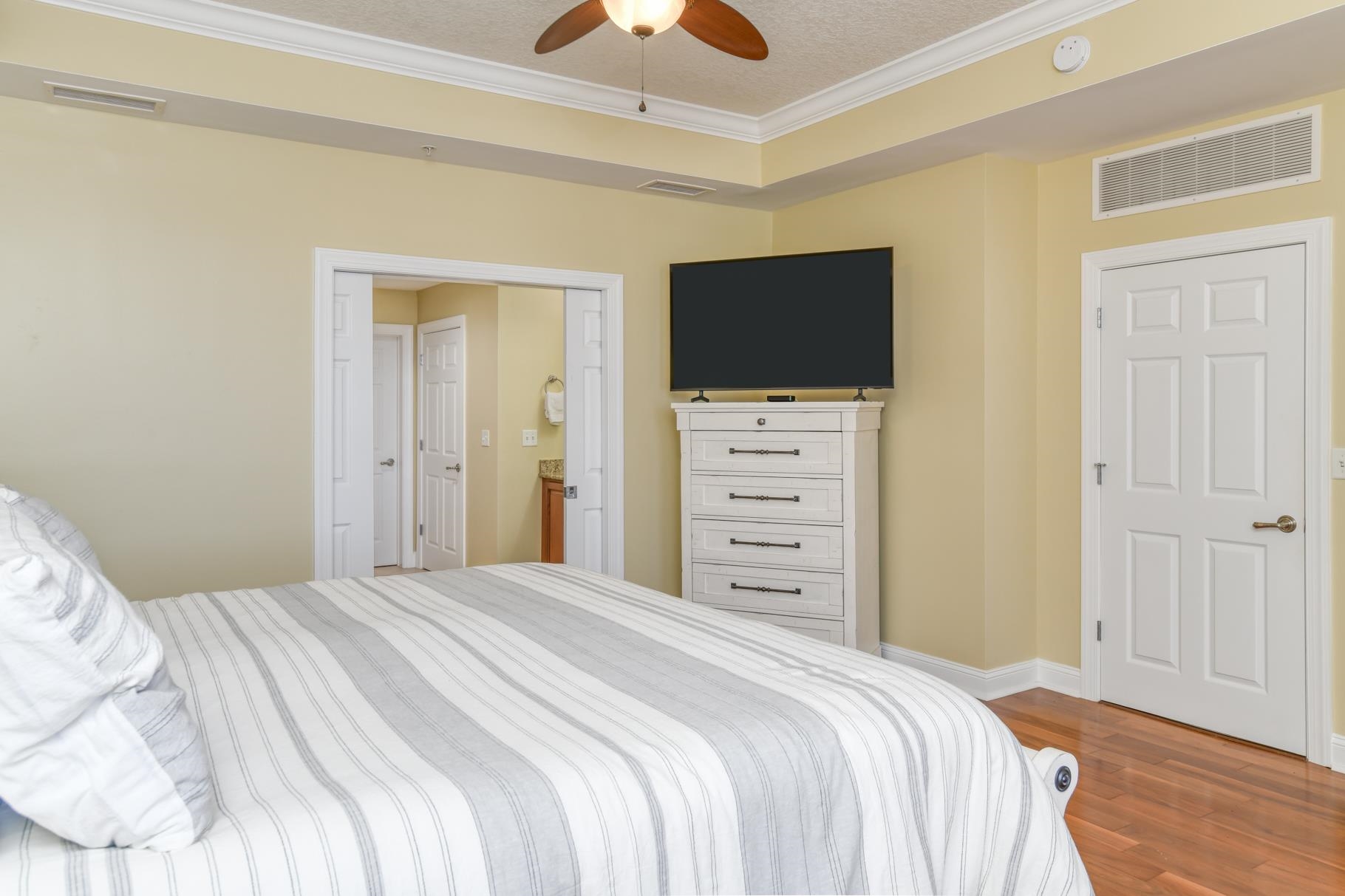 Image 33 of 64 For 115 Sunset Harbor Way Unit C-301 (  C-301
