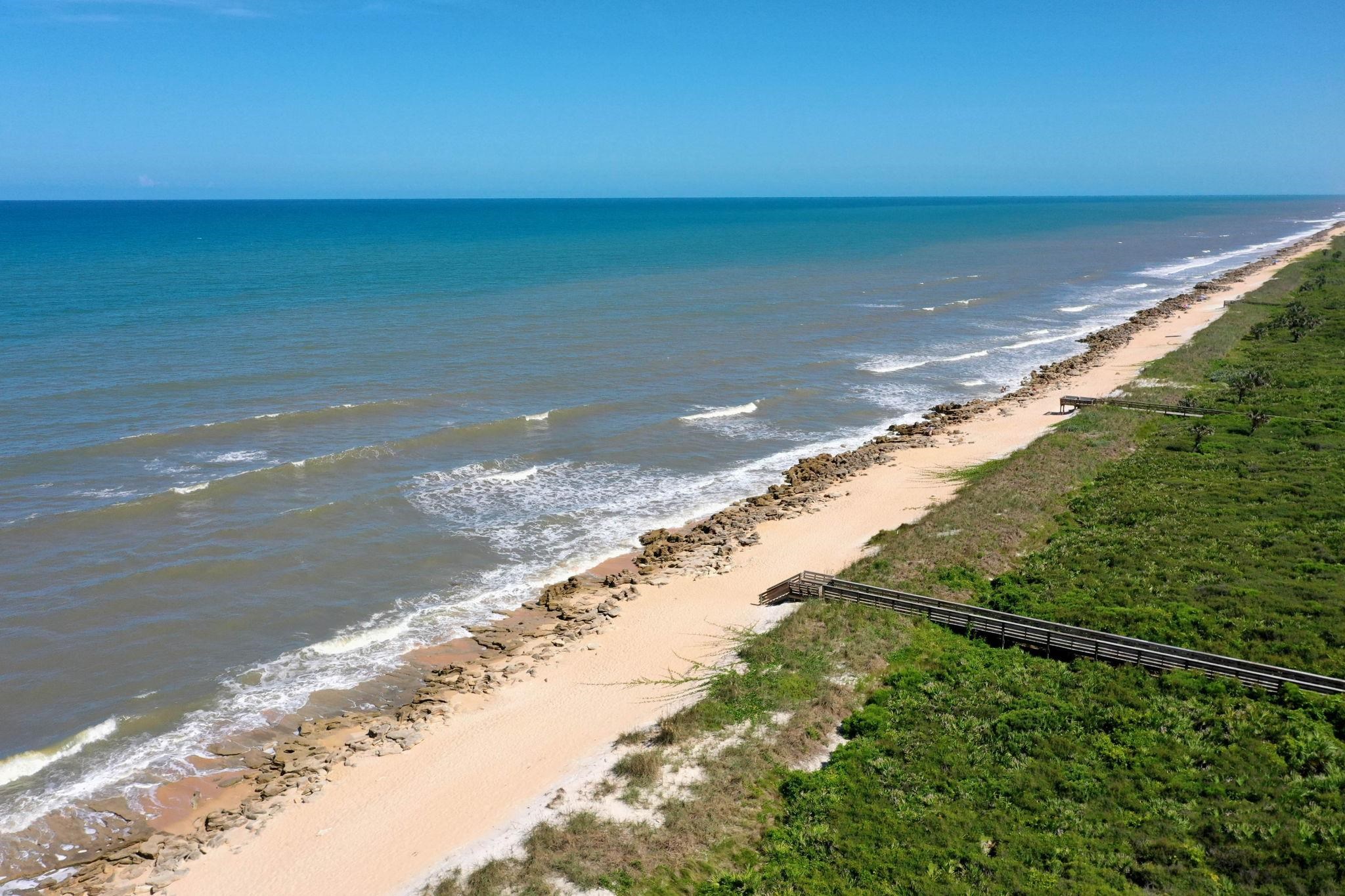 Image 6 of 95 For 56 Los Lagos Blvd