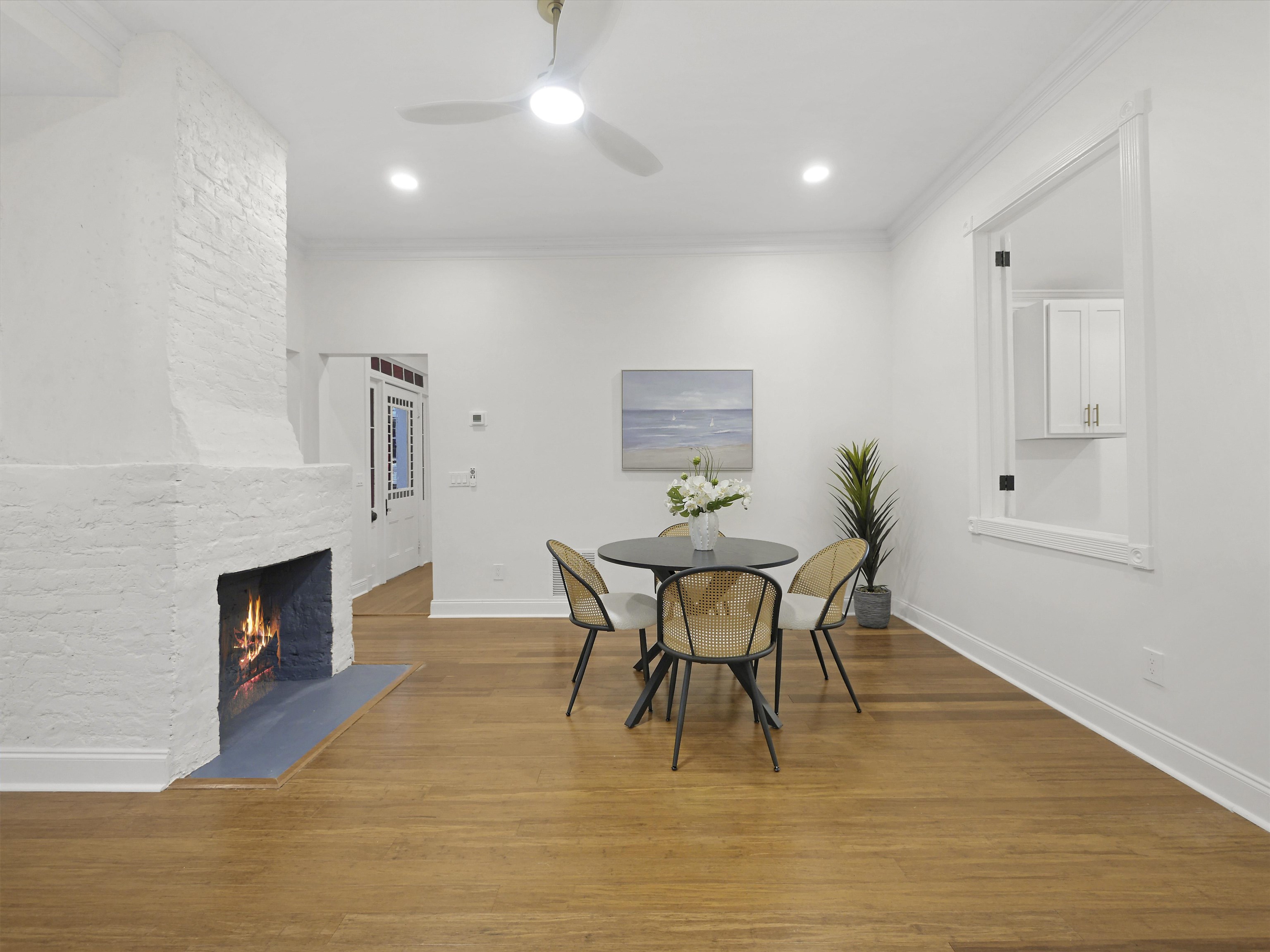 Image 4 of 44 For 158 Oneida Street