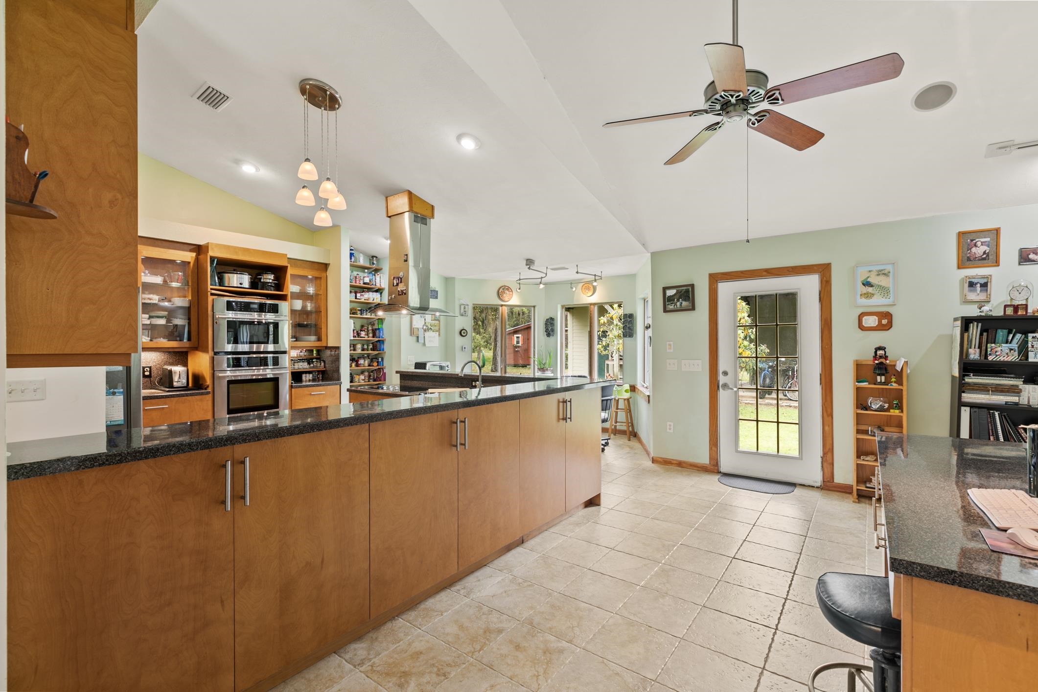 Image 15 of 58 For 7720 Riverdale Rd