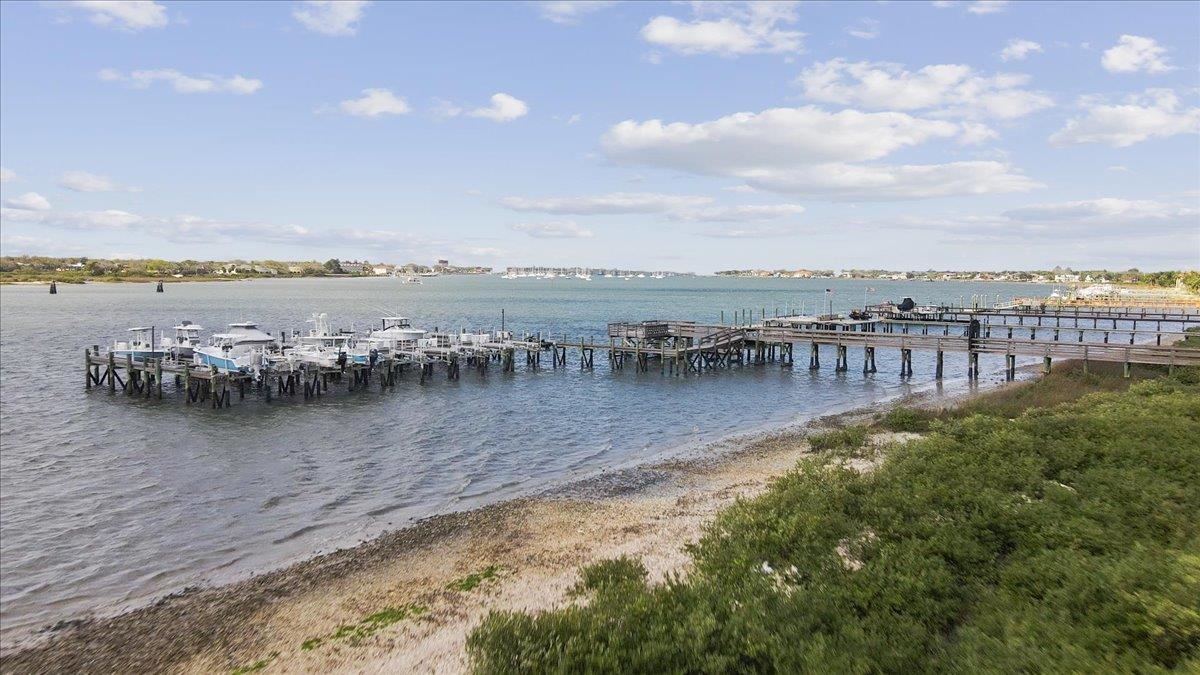 Image 23 of 34 For 204 Pelican Reef Dr