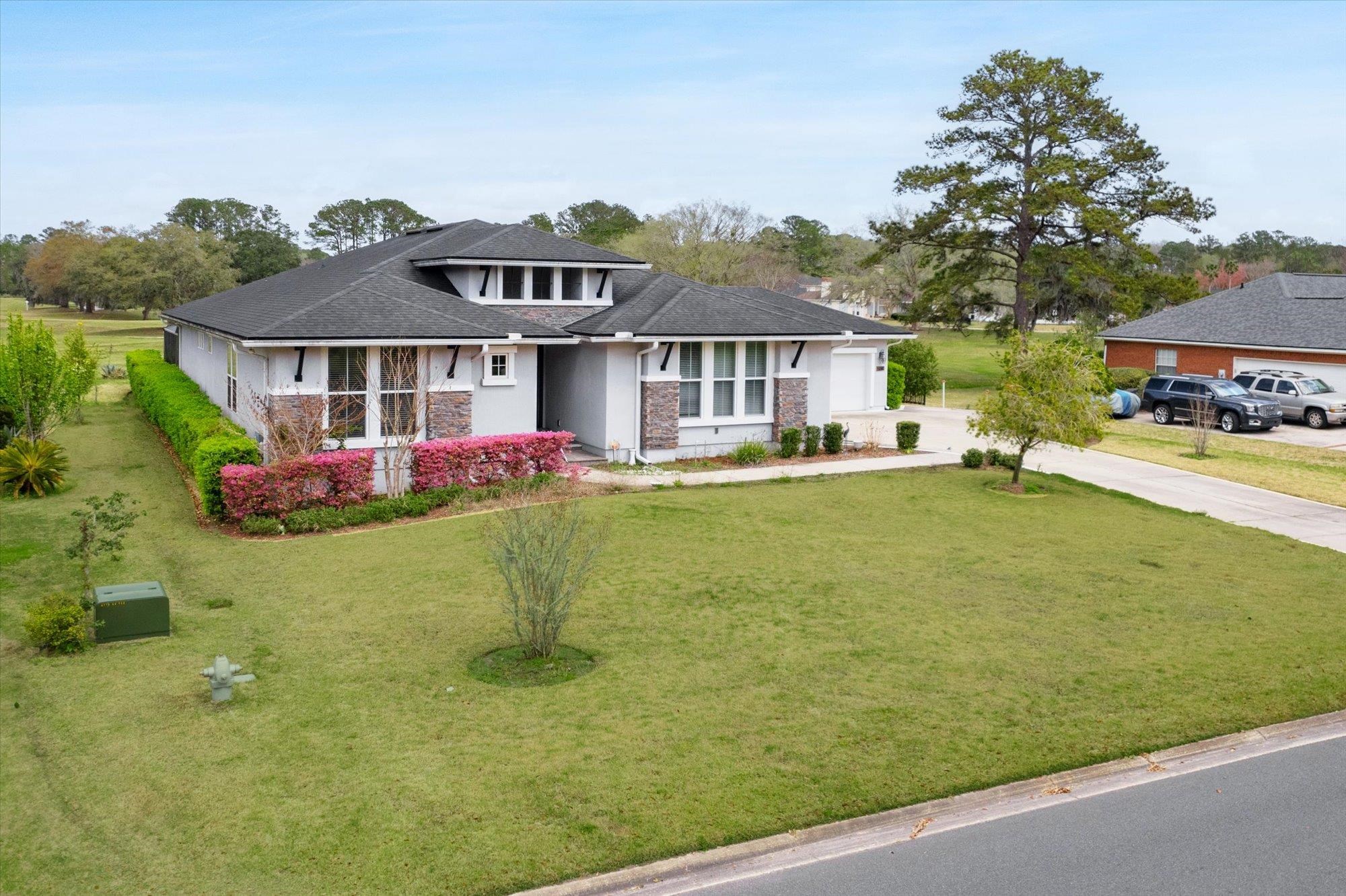 Image 40 of 52 For 2556 Country Club Blvd