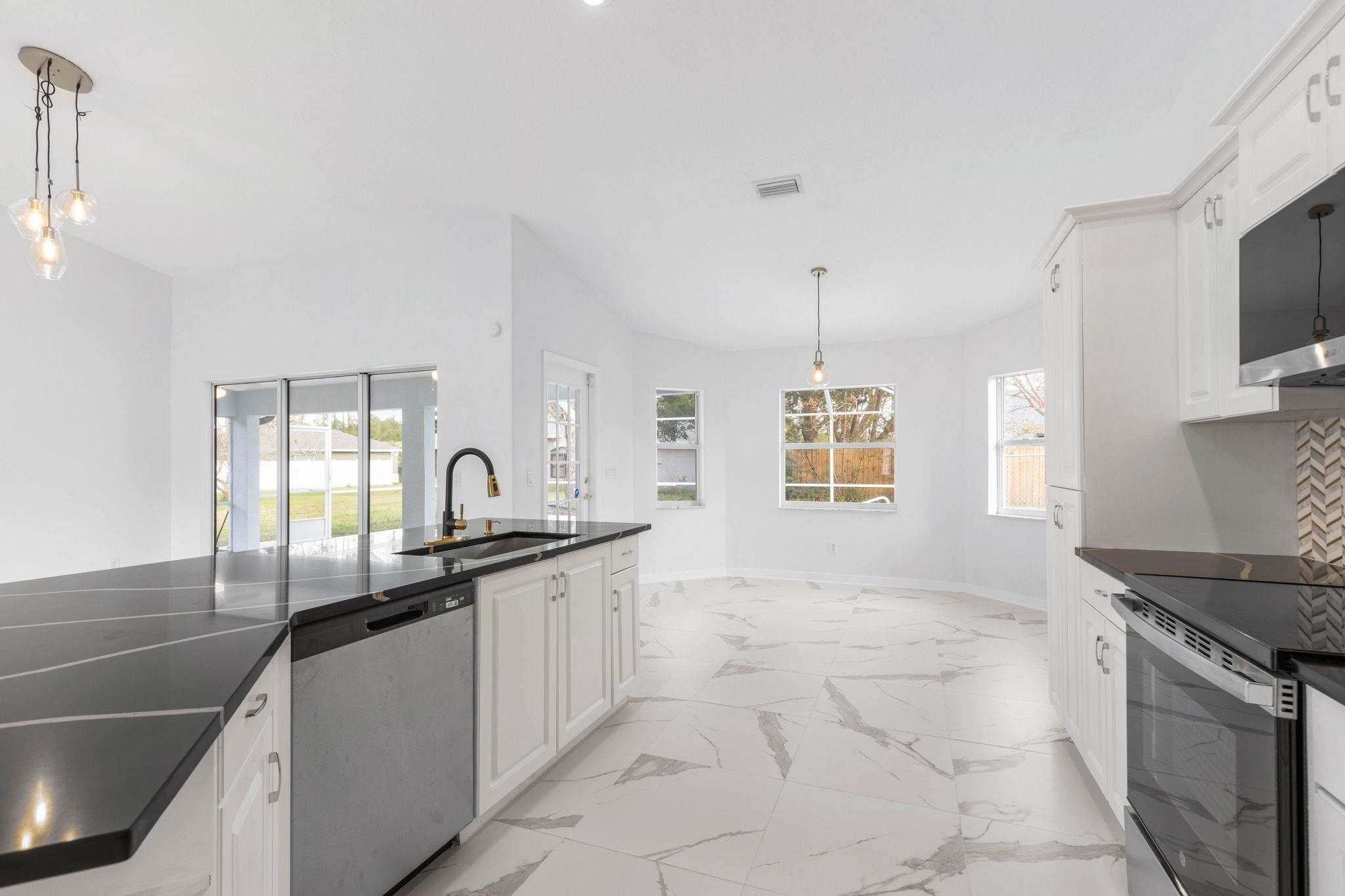 Image 16 of 58 For 12 Patuxent Pl
