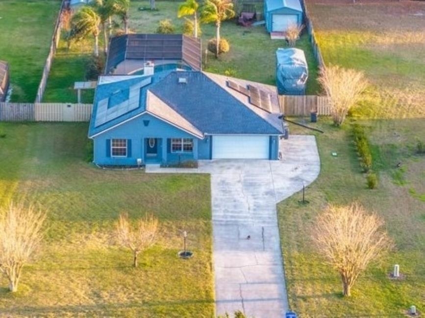 Image 3 of 48 For 1013 Deer Chase Dr