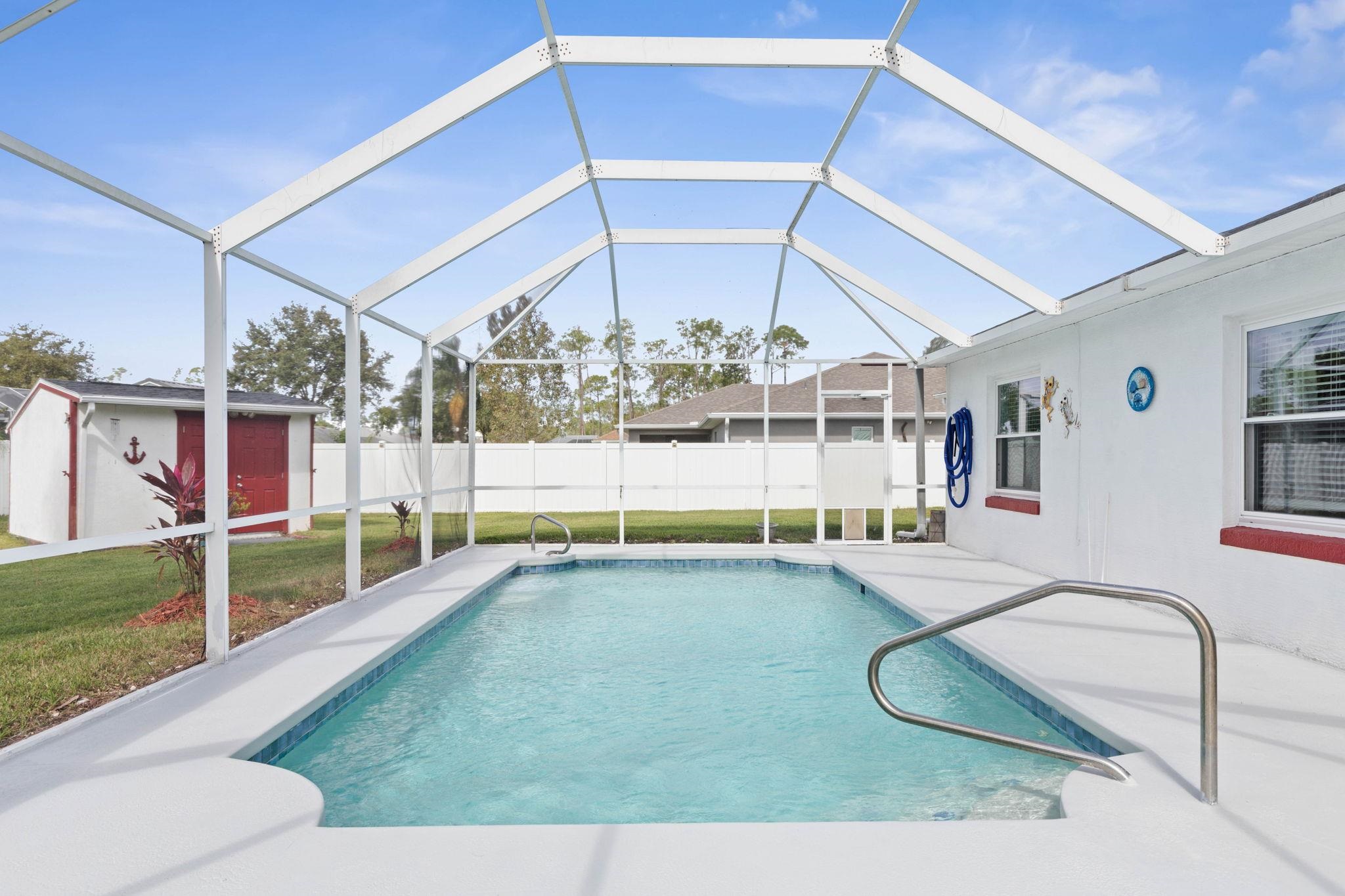 Image 24 of 52 For 20 Ryberry Dr