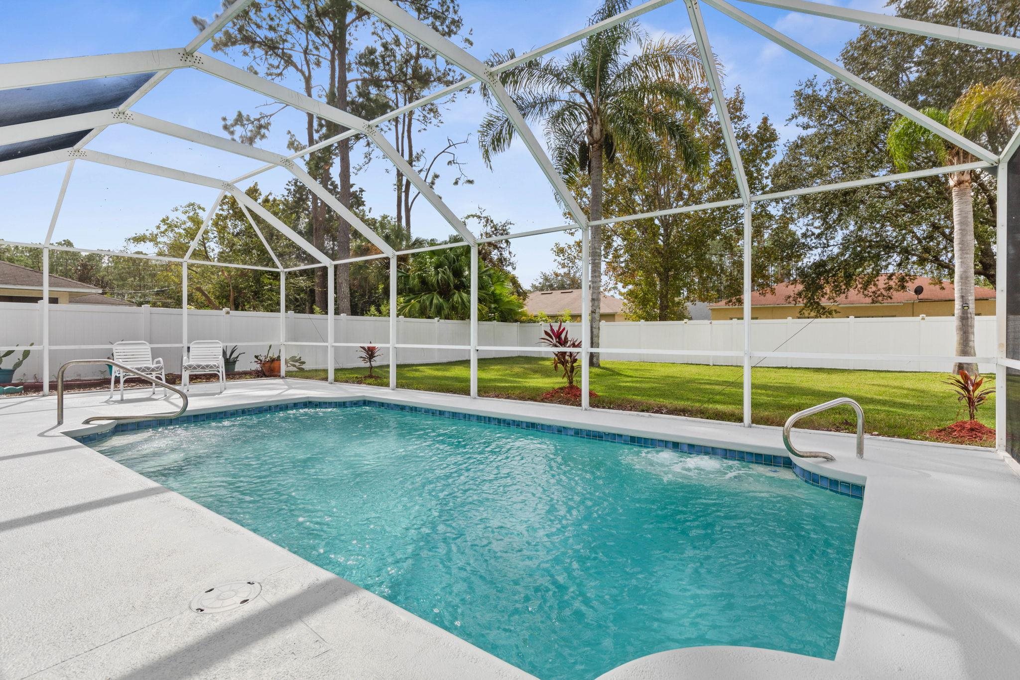 Image 3 of 52 For 20 Ryberry Dr