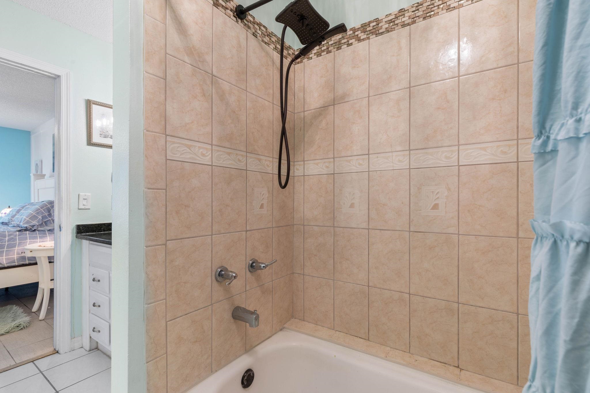 Image 30 of 52 For 20 Ryberry Dr