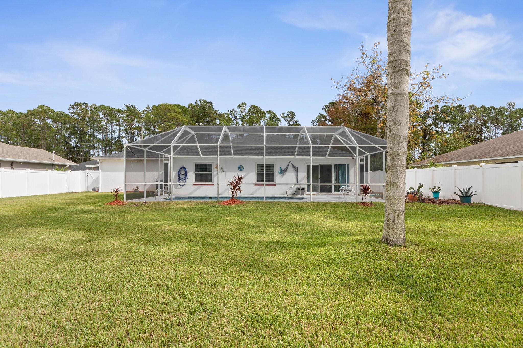 Image 40 of 52 For 20 Ryberry Dr